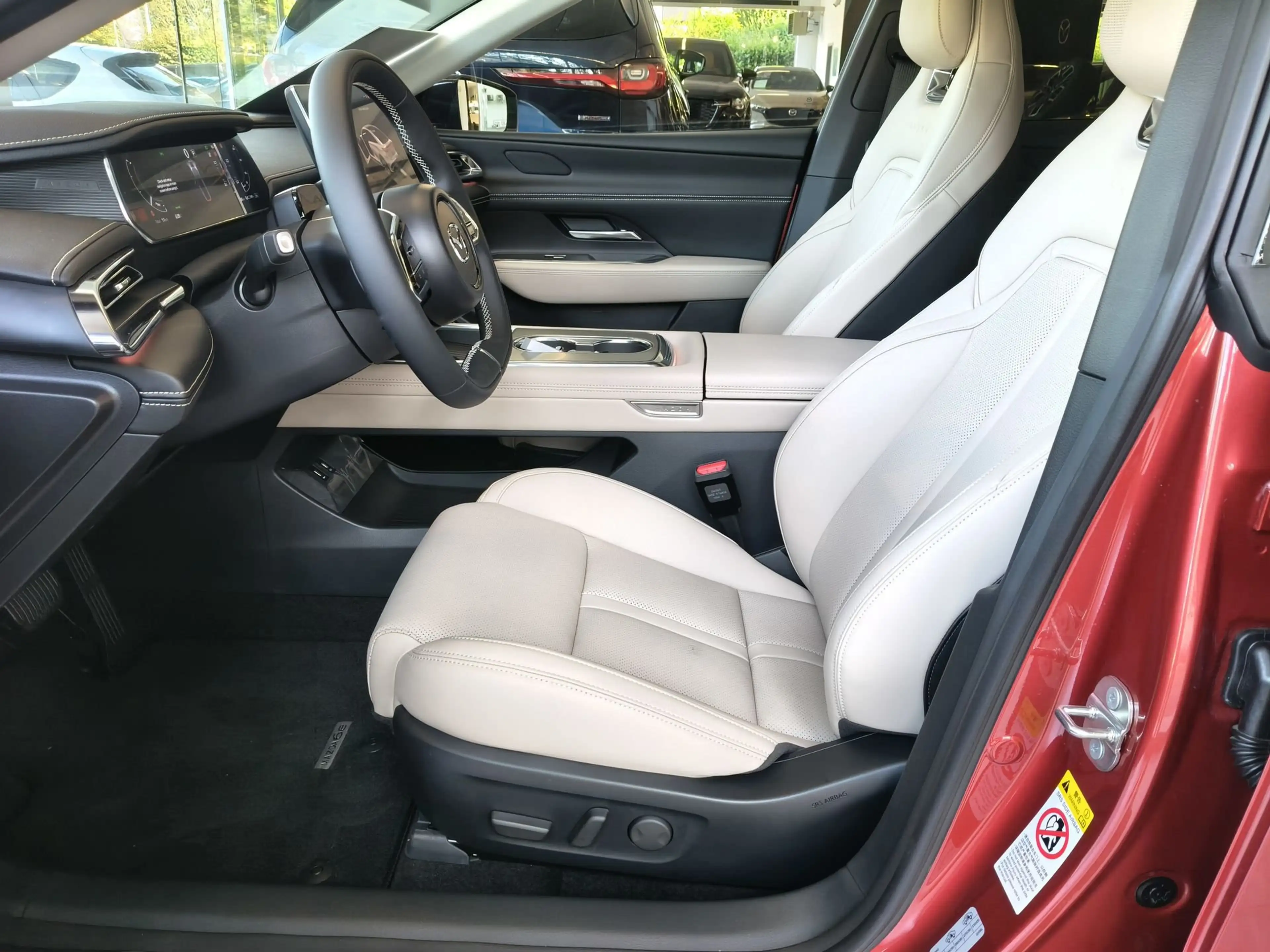 Mazda 6e TAKUMI EV 68,8KW 258hp — photo 13