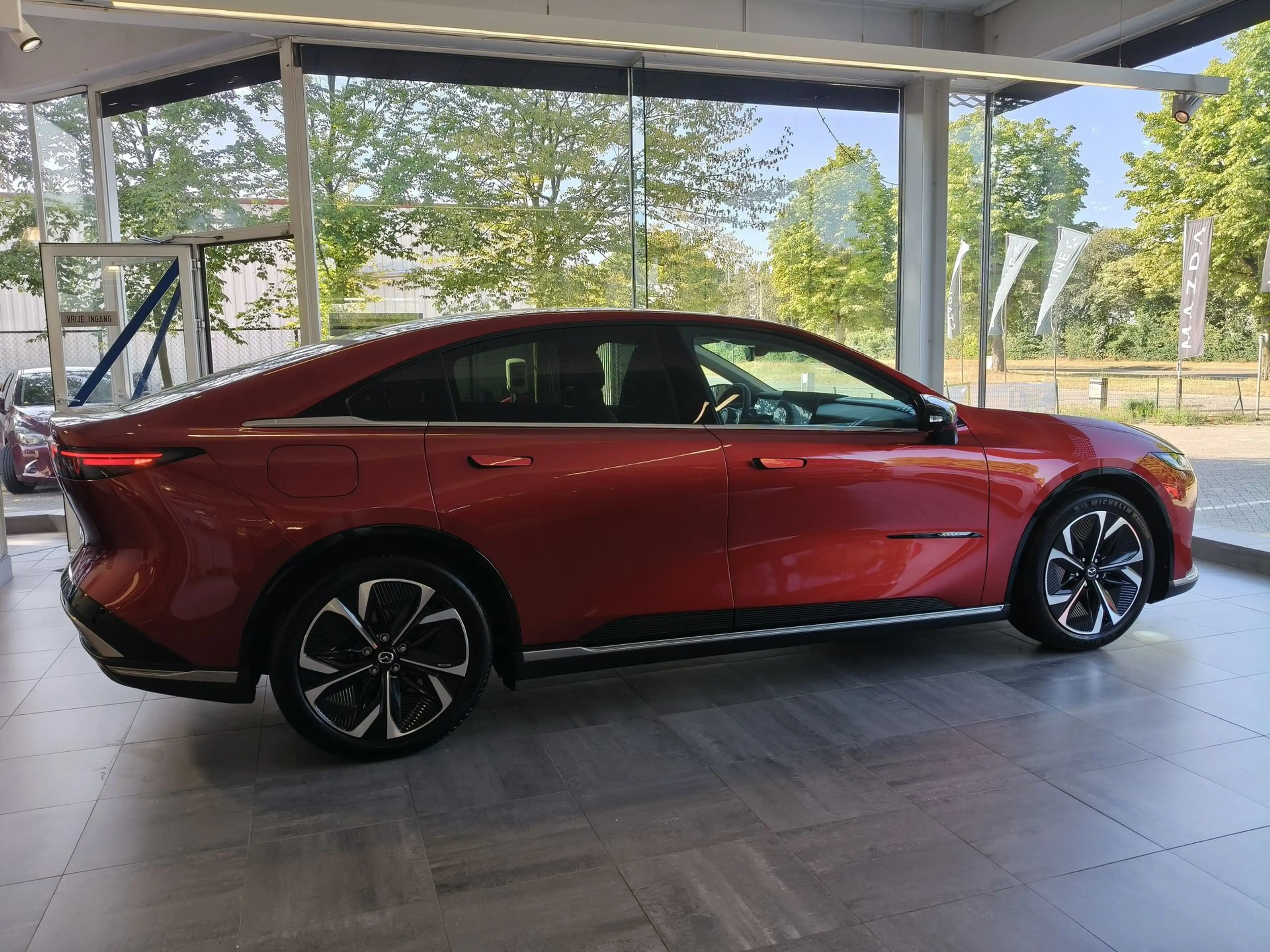 Mazda 6e TAKUMI EV 68,8KW 258hp — photo 5