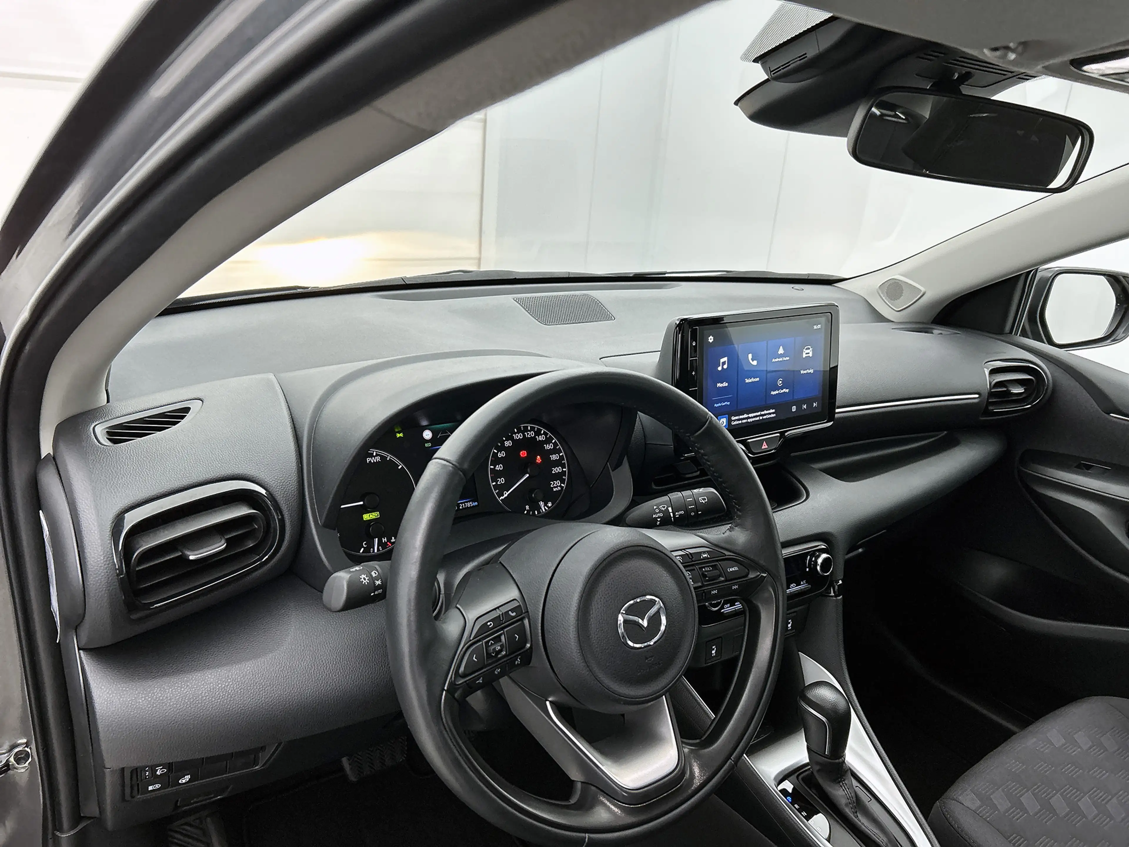 Mazda 2 Hybrid 1.5 Exclusive-line | Stuur-/Stoelverwarming — photo 4