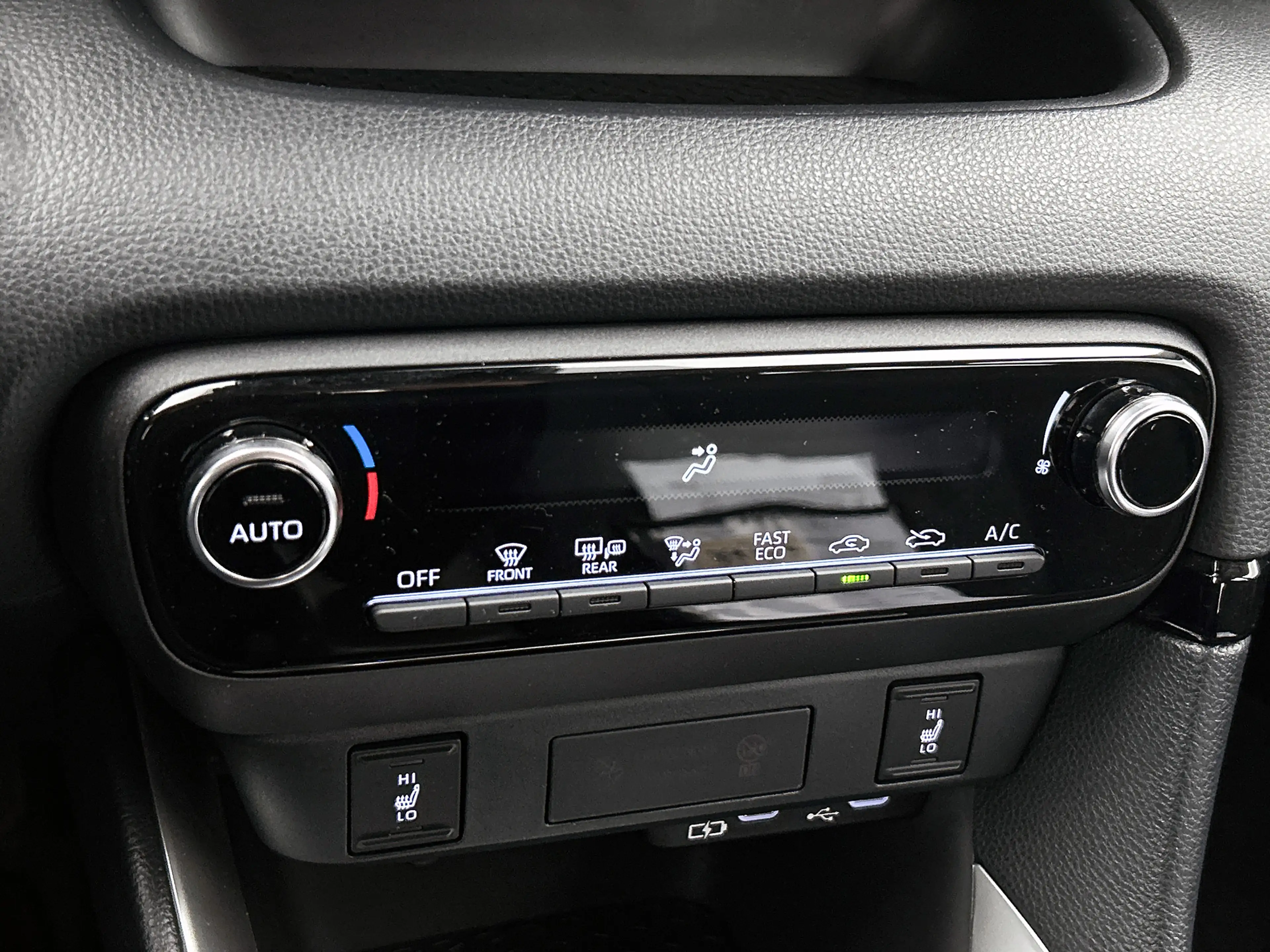 Mazda 2 Hybrid 1.5 Exclusive-line | Stuur-/Stoelverwarming — photo 13