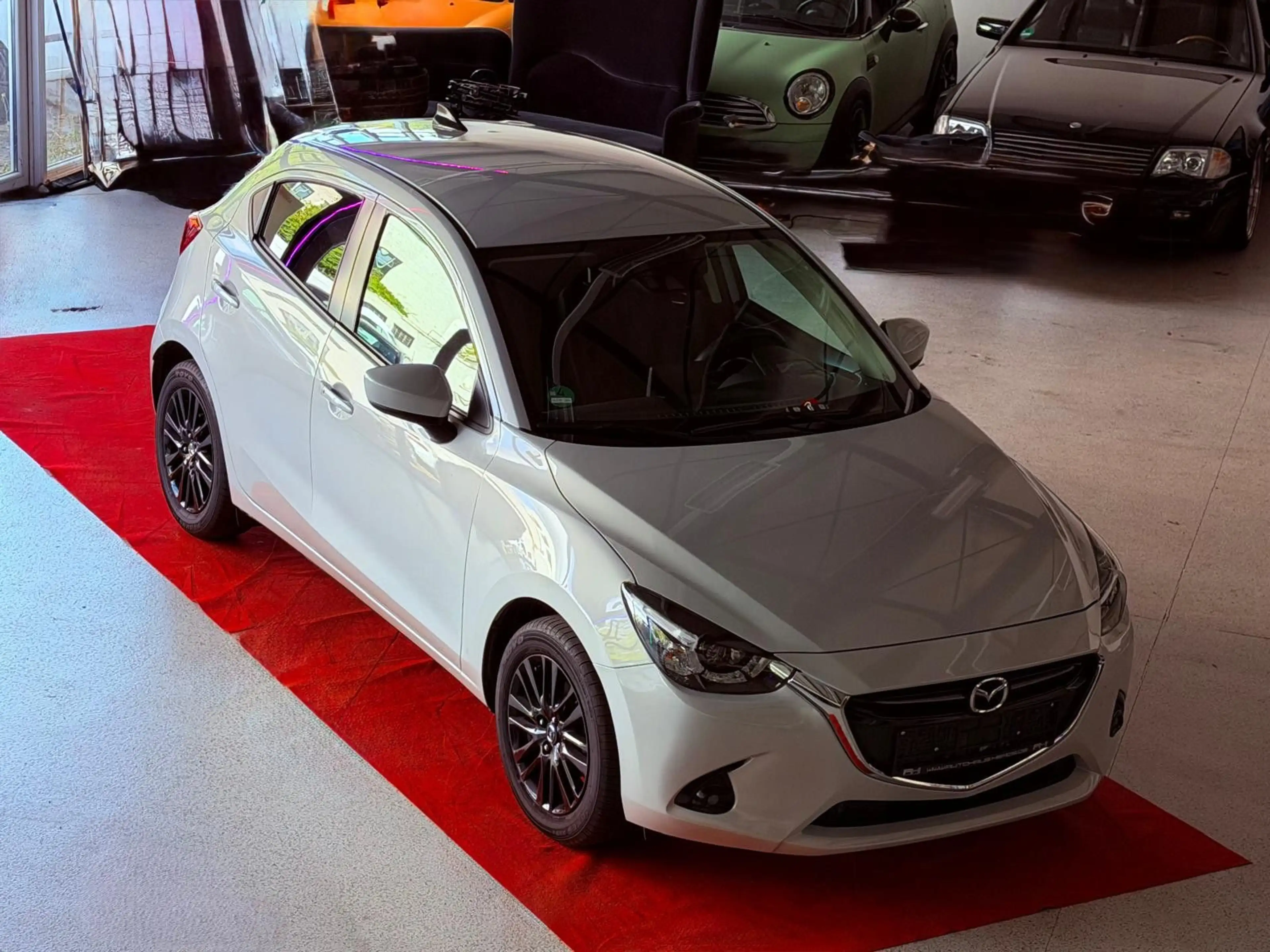 Mazda 2 Lim. Kizoku Intense -LED -HUD -Kamera -Teilled