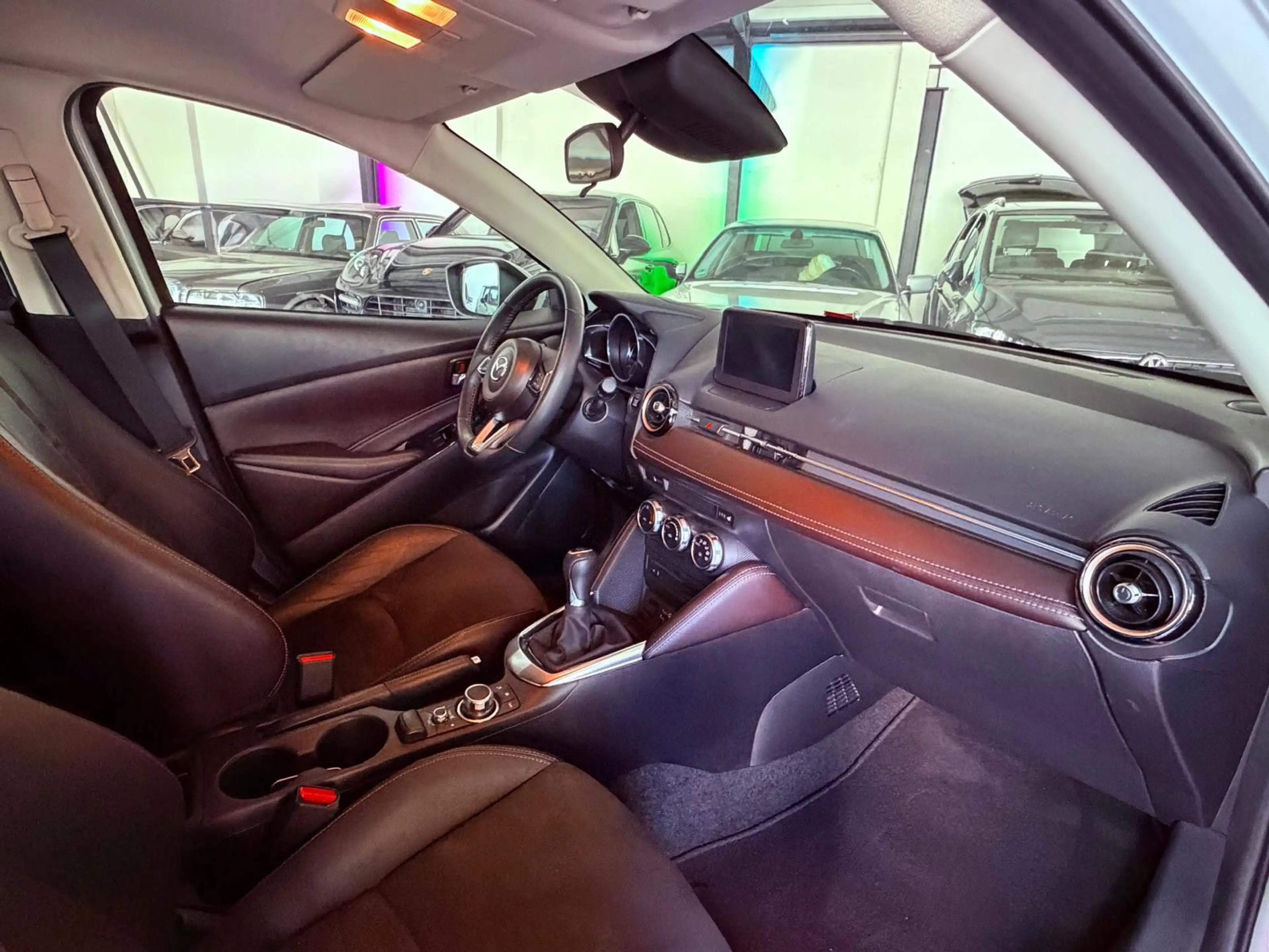 Mazda 2 Lim. Kizoku Intense -LED -HUD -Kamera -Teilled — photo 7