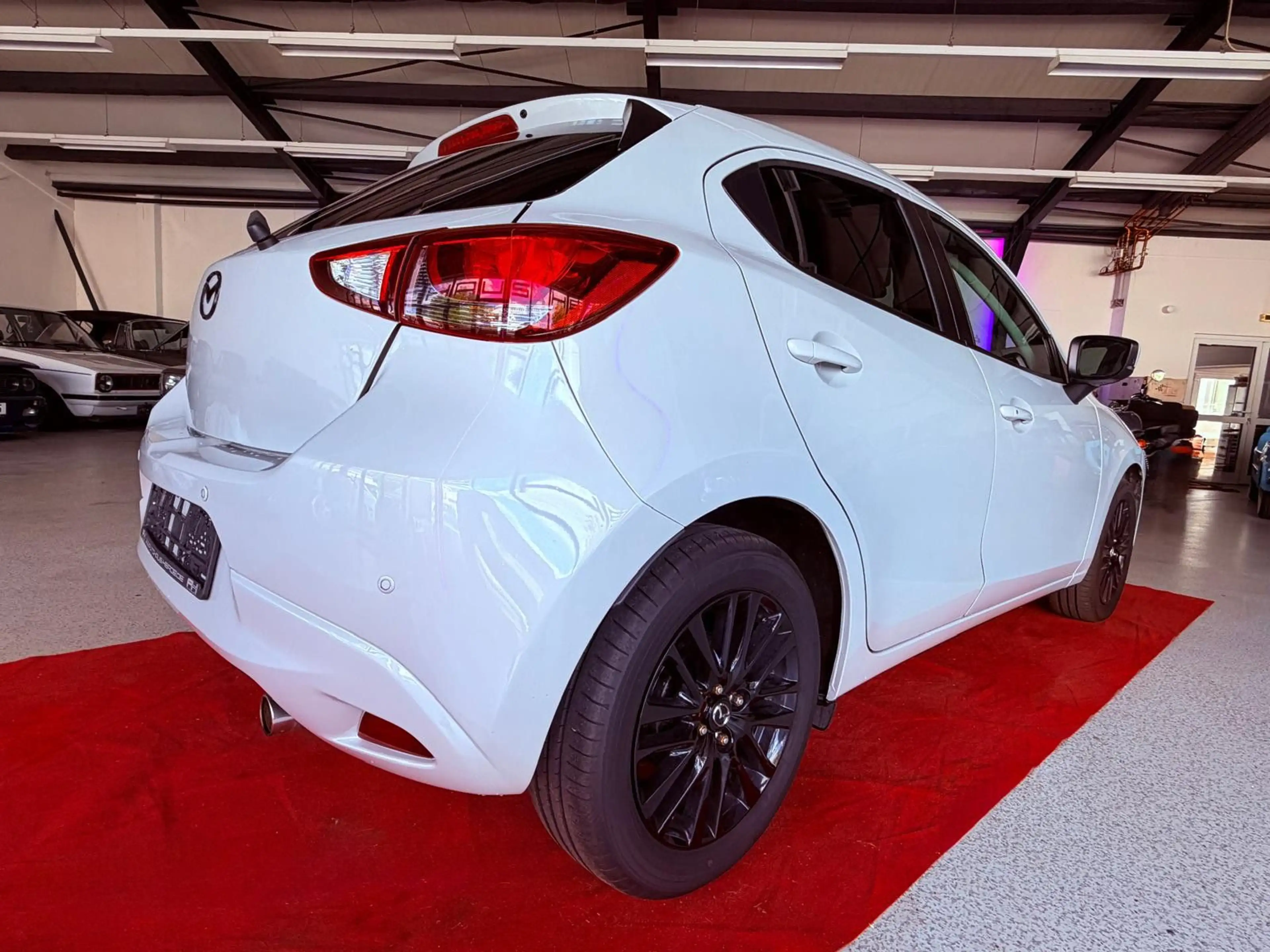 Mazda 2 Lim. Kizoku Intense -LED -HUD -Kamera -Teilled — photo 3