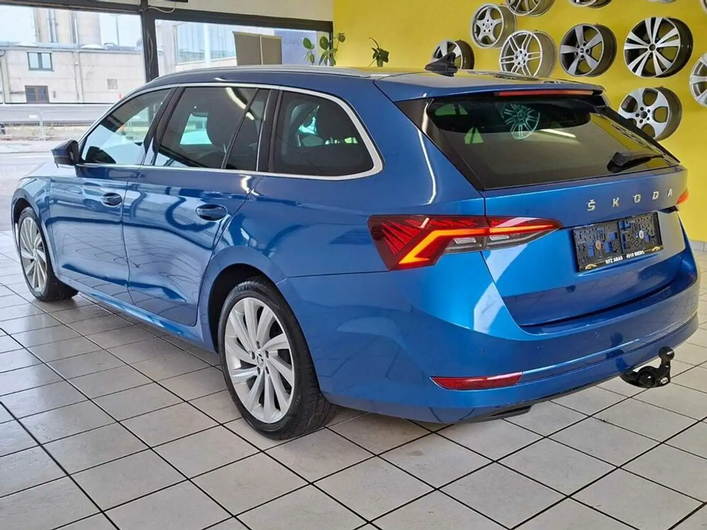 Skoda Octavia STYLE PLUS, MATRIX LED, VIRTUAL COCKPIT Bleu - 2