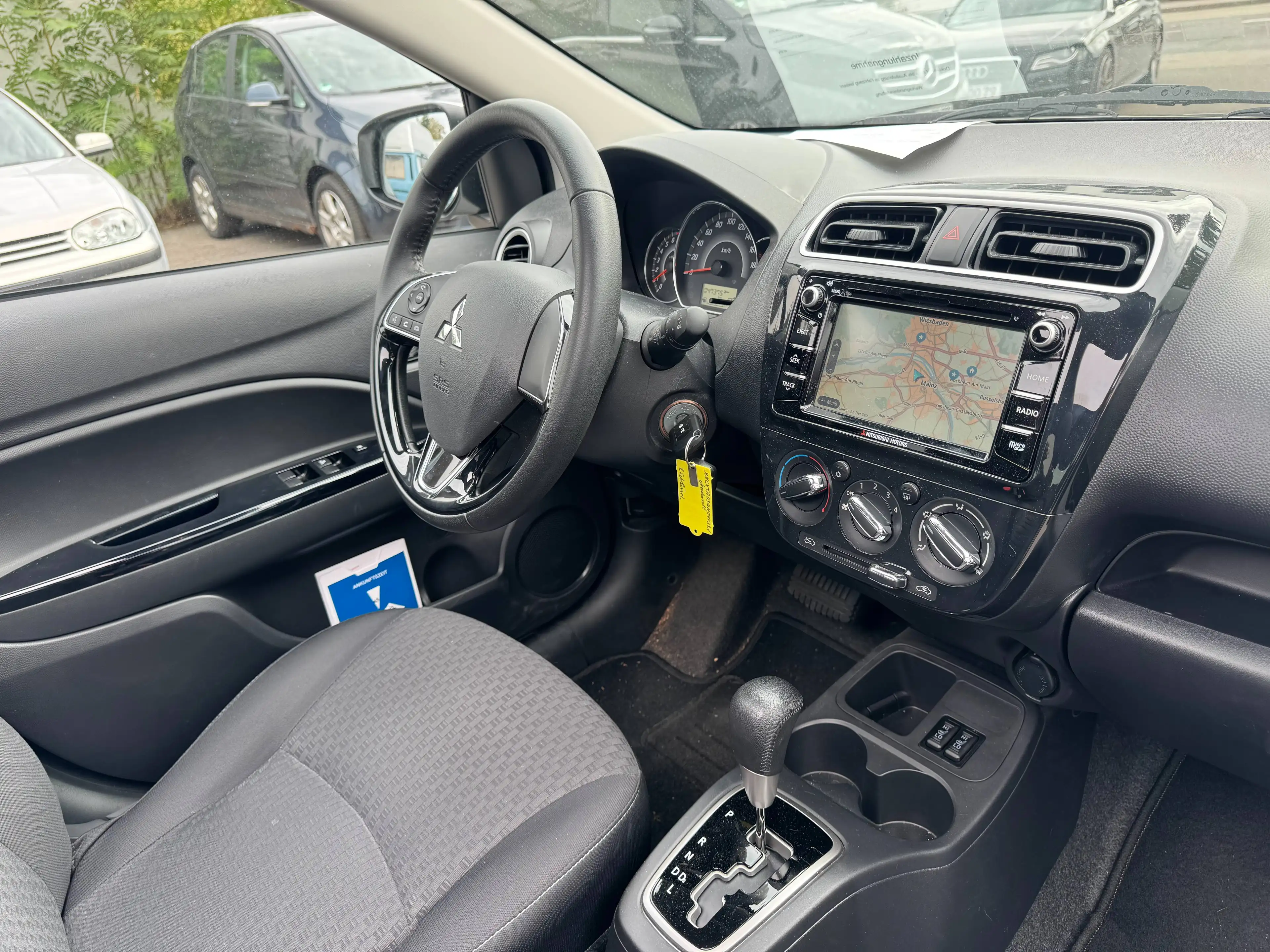 Mitsubishi Space Star Diamant Edition AUTOMATIK*UNFALLFREI*BLUETOOTH*SOMMER+WINTERREIFEN*TOP ZUSTAND — photo 16