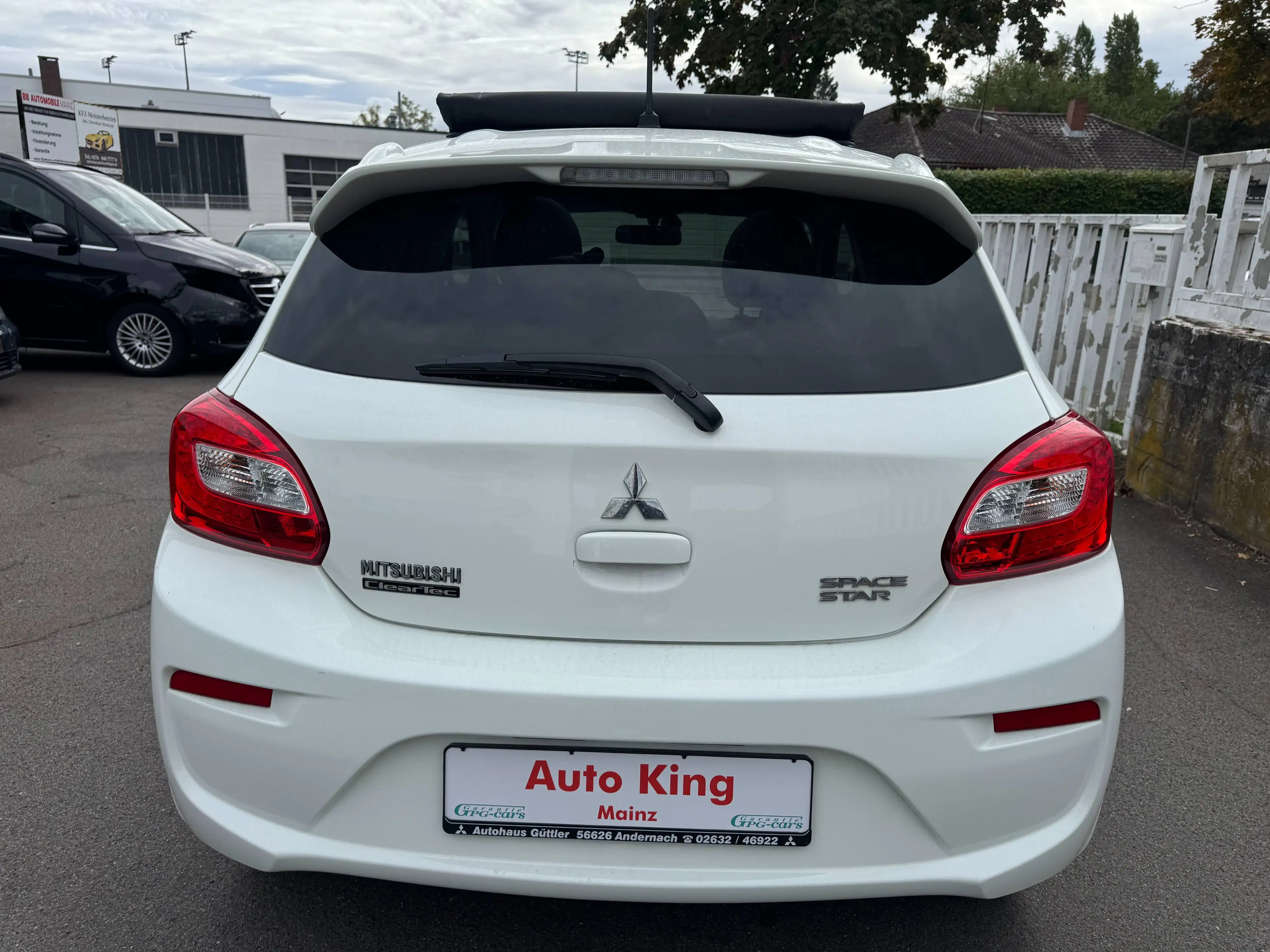 Mitsubishi Space Star Diamant Edition AUTOMATIK*UNFALLFREI*BLUETOOTH*SOMMER+WINTERREIFEN*TOP ZUSTAND — photo 4