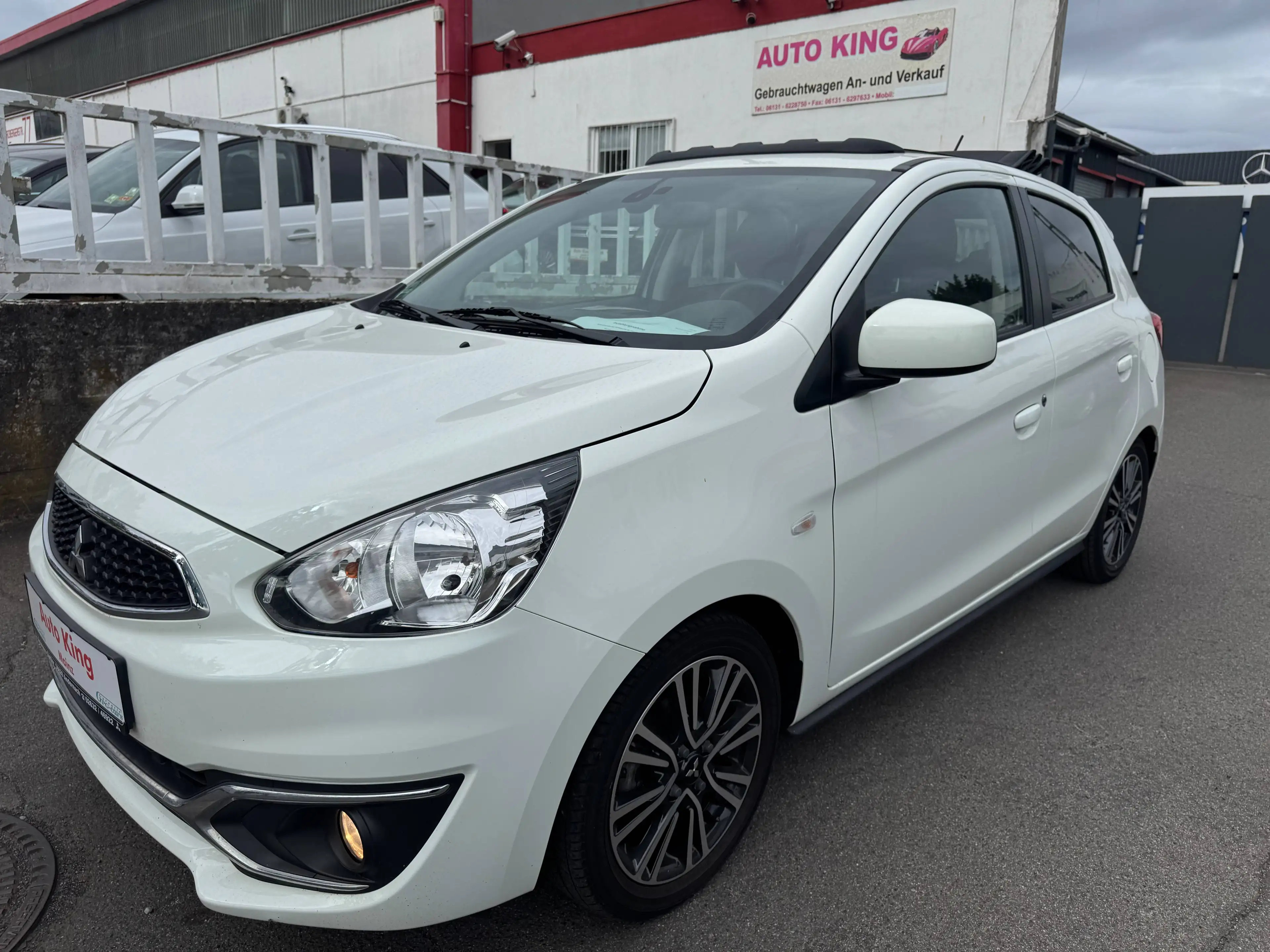 Mitsubishi Space Star Diamant Edition AUTOMATIK*UNFALLFREI*BLUETOOTH*SOMMER+WINTERREIFEN*TOP ZUSTAND