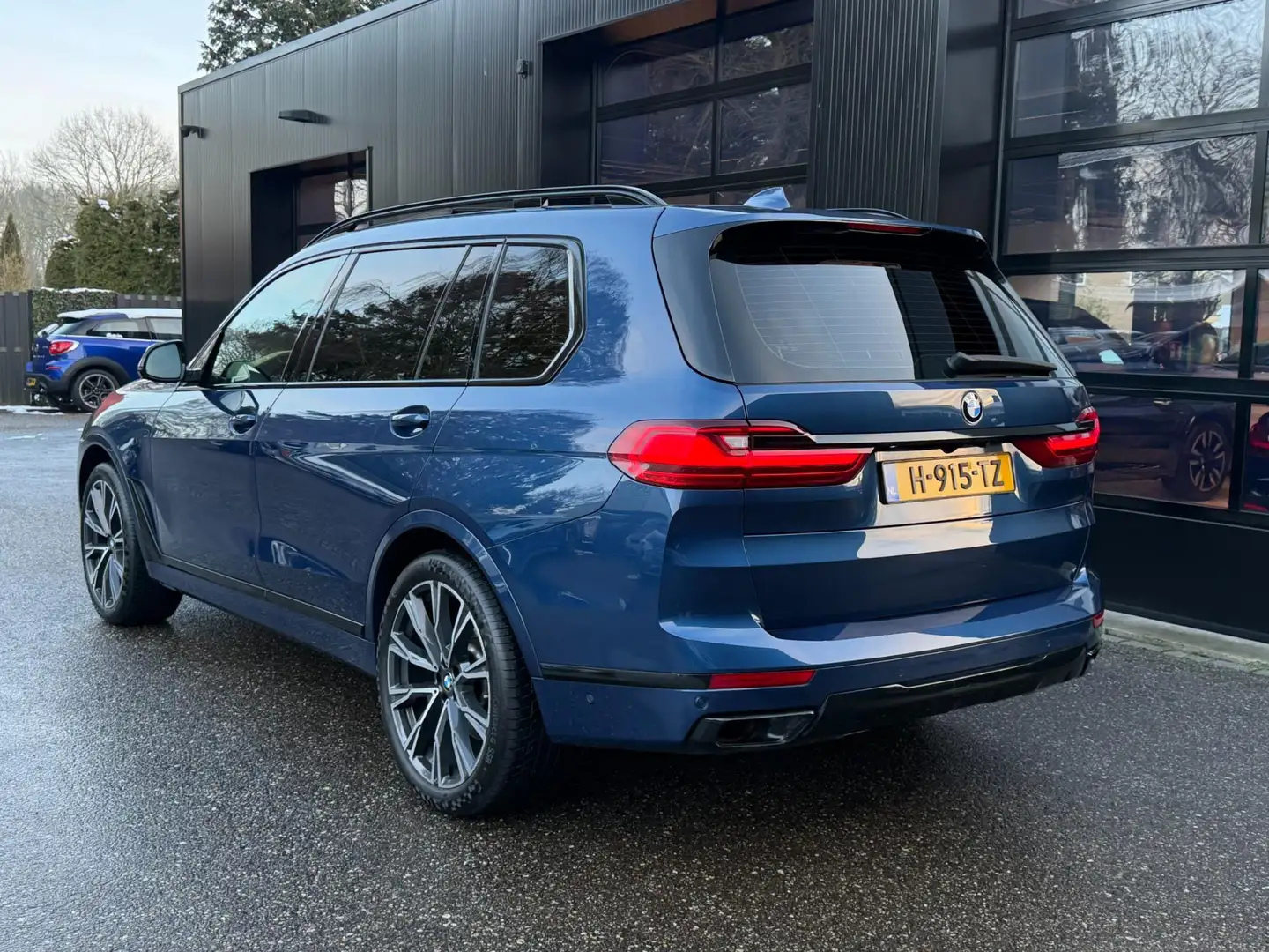 BMW X7 XDrive40i Individual Laser SkyLounge 7-Persoons Blau - 2