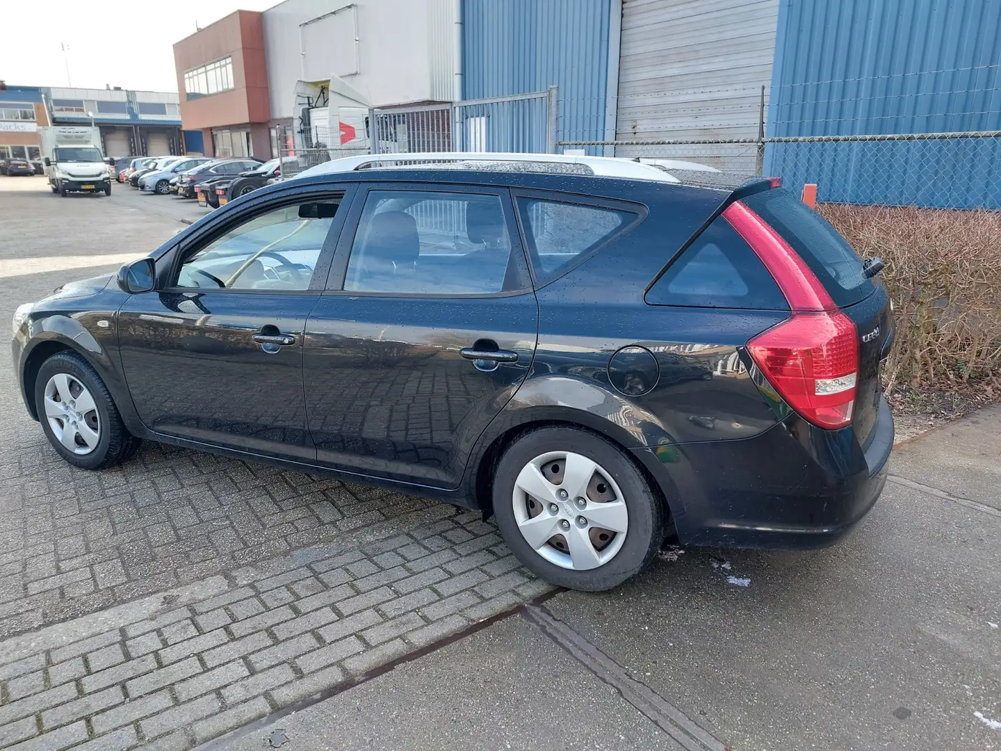 Kia Ceed / cee'd Sporty Wagon 1.4 CVVT X-tra AIRCO Schwarz - 2