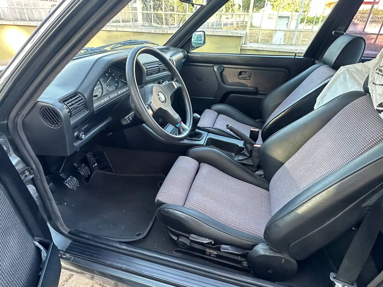 BMW 320i 2p, foto 8