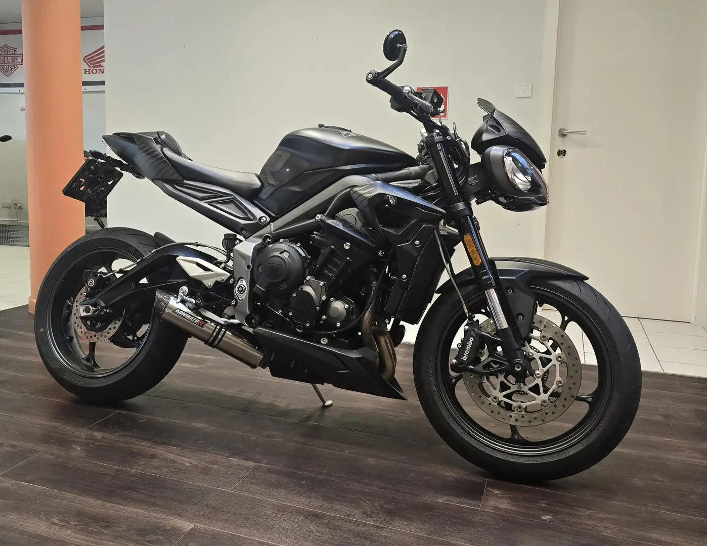 Triumph Street Triple R Schwarz - 2