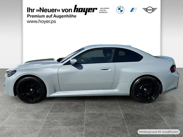 BMW M2 view 3