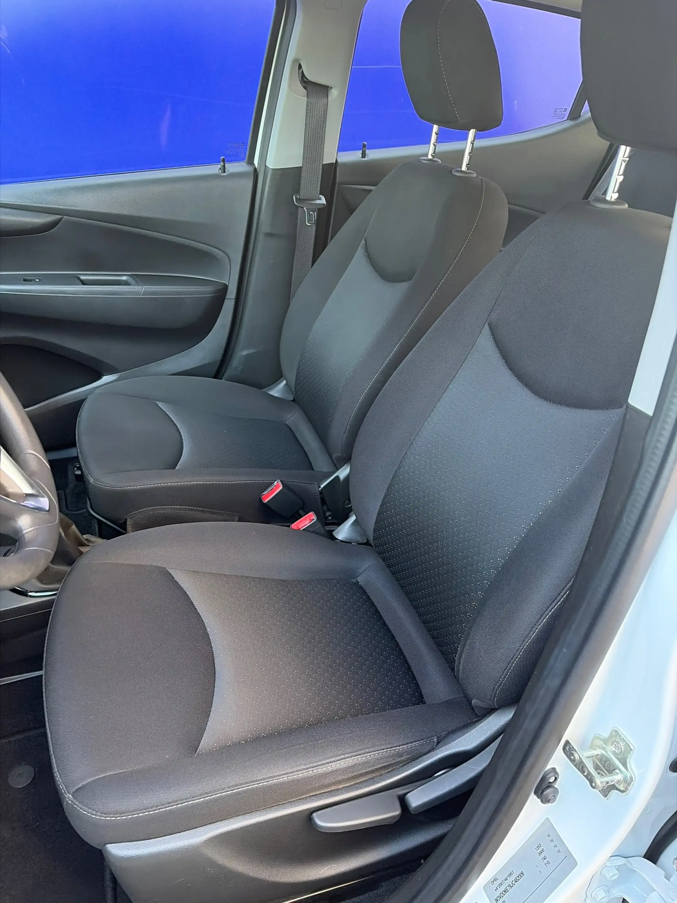 Opel Karl 1.0 ecoFLEX Edition — photo 9