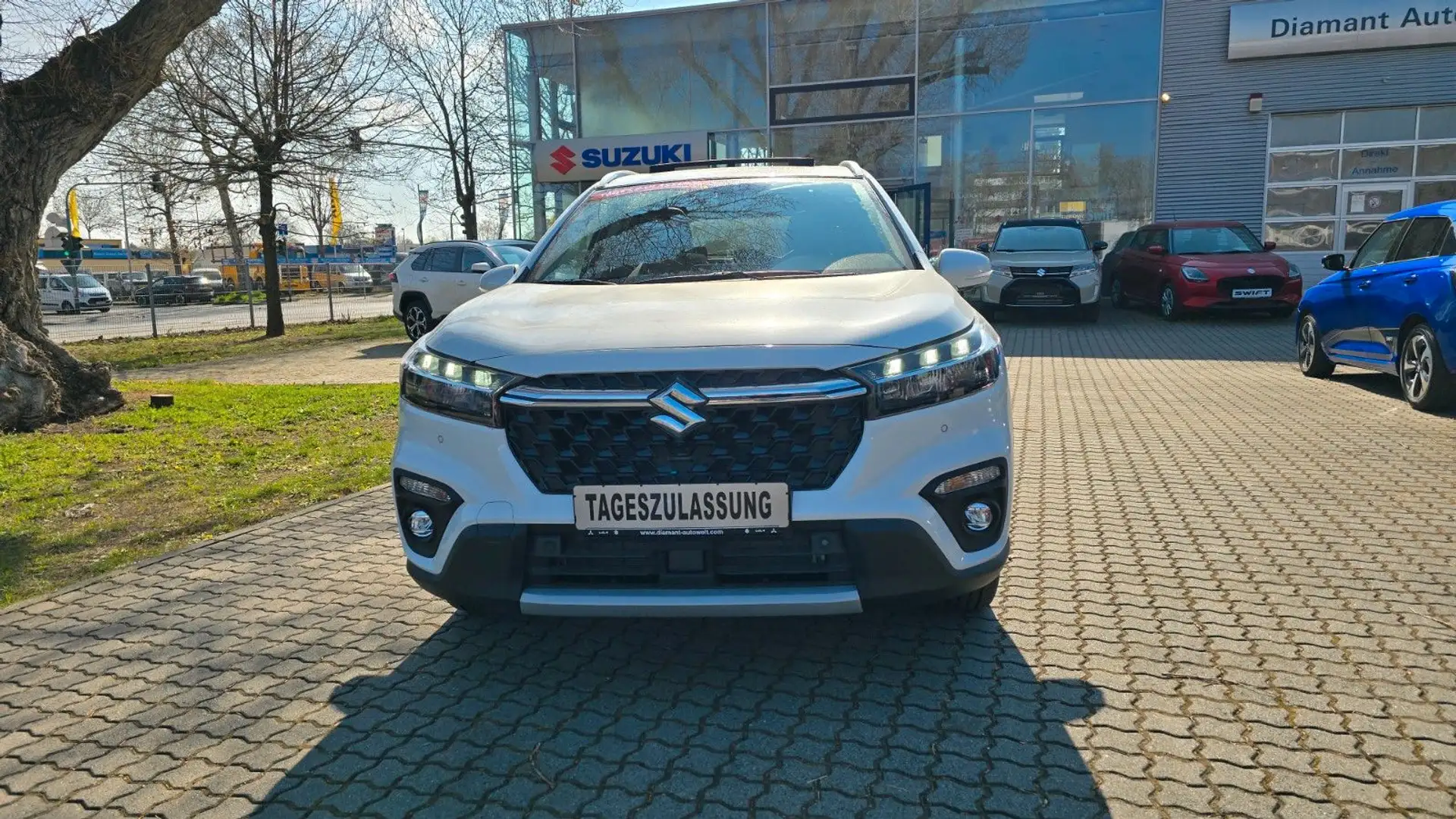 Suzuki (SX4) S-Cross Comfort+ Allgrip AGS Alb - 2
