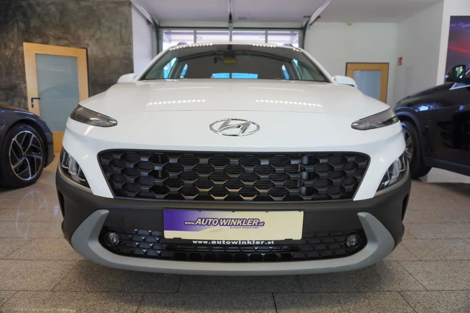 Hyundai KONA 1,0 T-GDi 48V 2WD Trend Line Weiß - 2