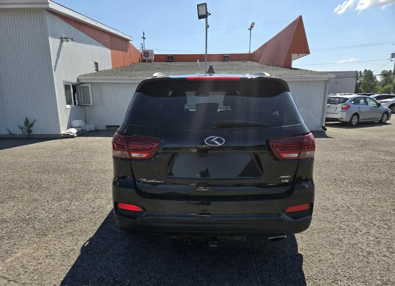 Kia Sorento photo Kia Sorento