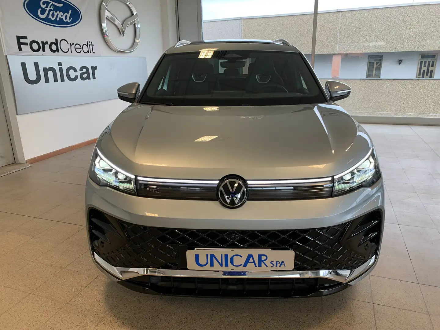 Volkswagen Tiguan 1.5 tsi ehybrid R-Line Plus 204cv dsg "BELLISSIMA" Argento - 2