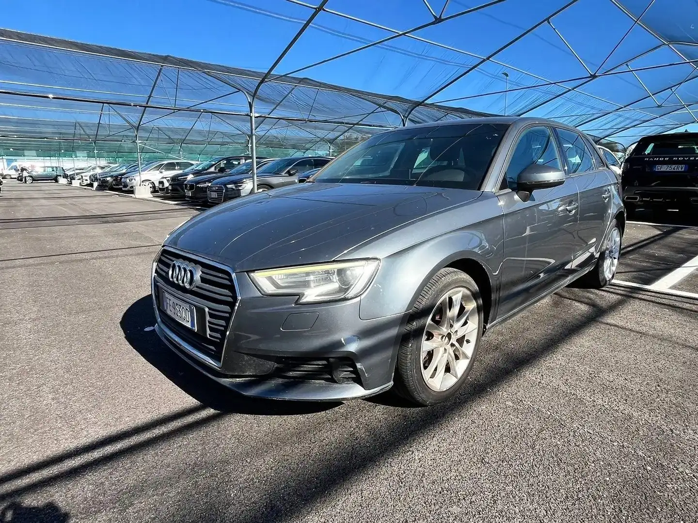 Audi A3 A3 Sportback 1.6 tdi Business 110cv targa FE953GD Grigio - 2