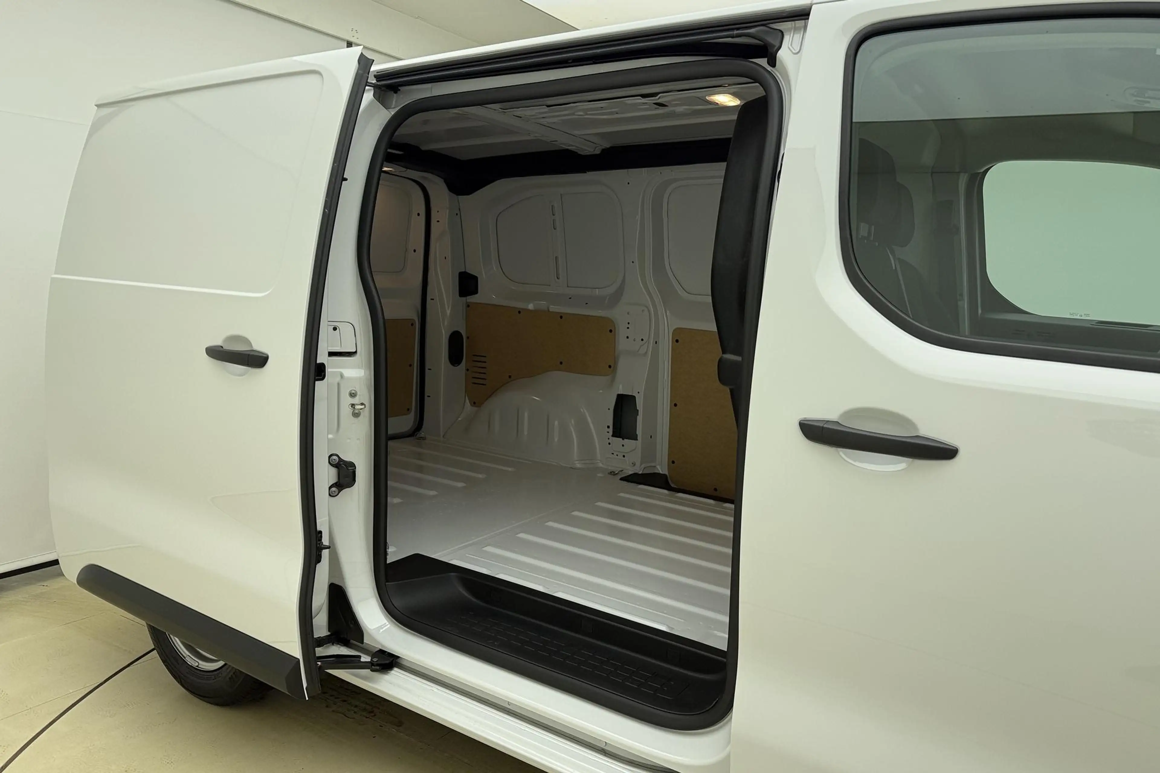 Citroen Jumpy 1.5 BlueHDI 120 S&S L2 | Demo | Navigatie | Camera — photo 5