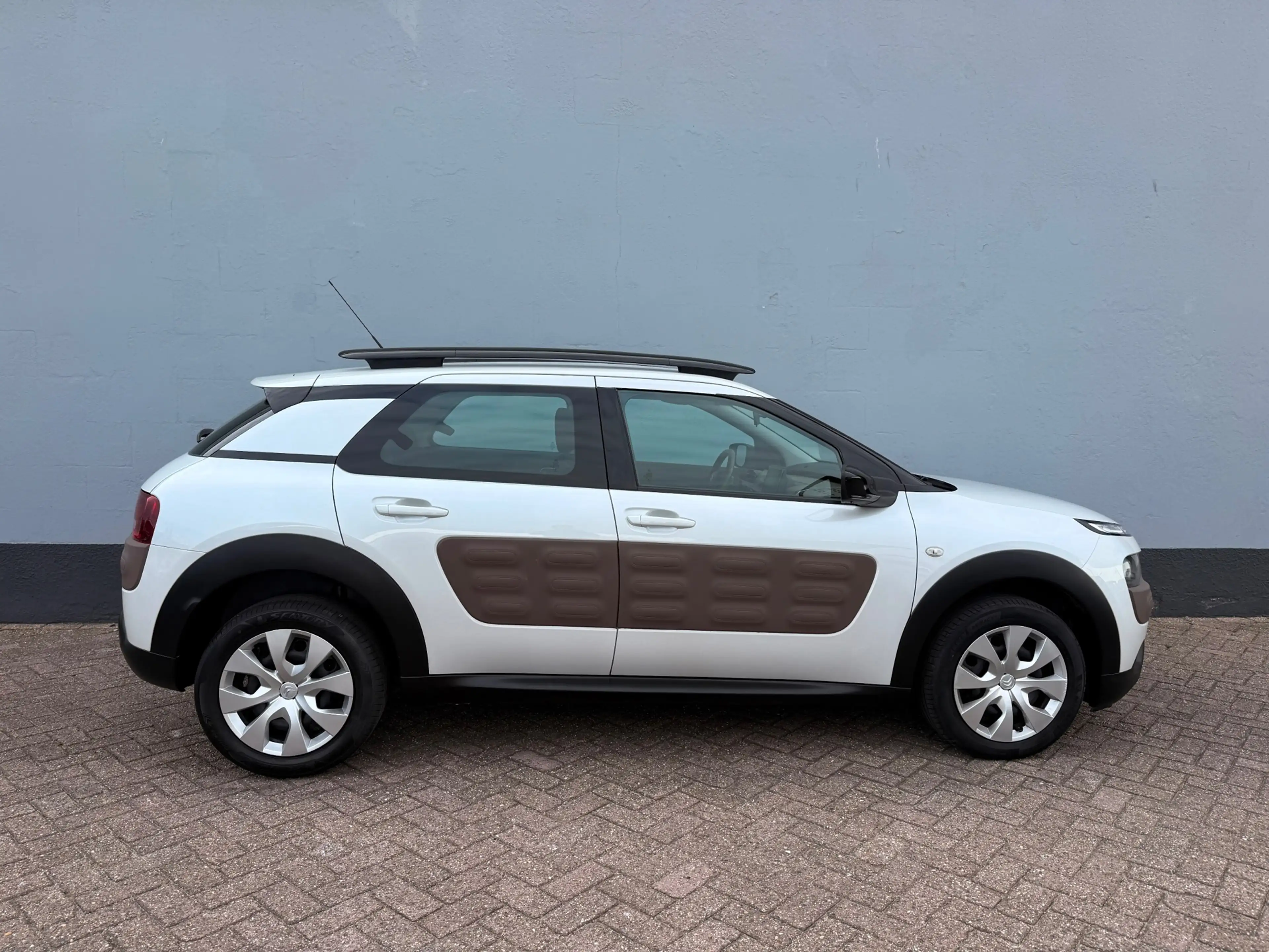 Citroen C4 Cactus 1.2 PureTech Feel - Climate Control — photo 5