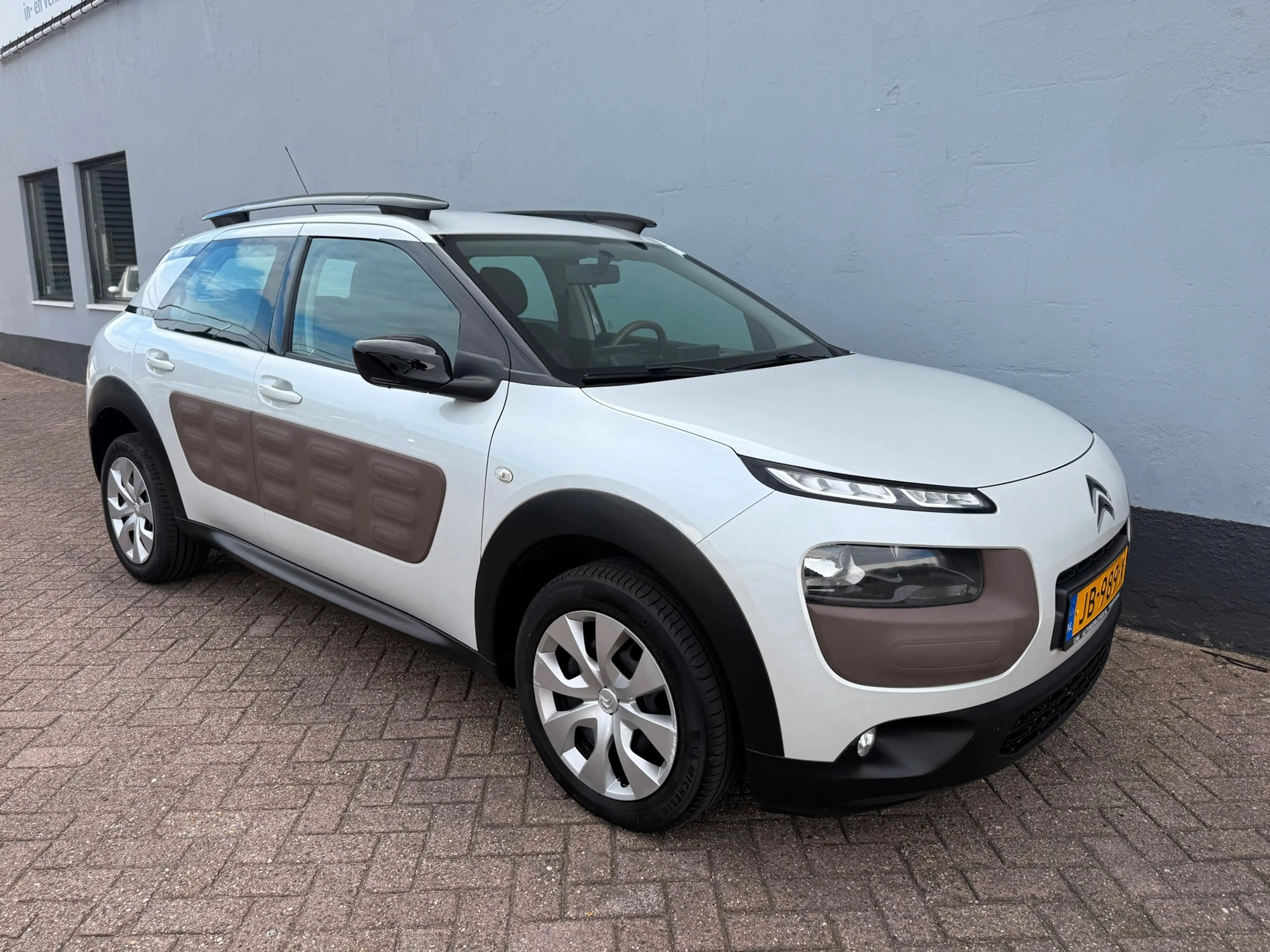 Citroen C4 Cactus 1.2 PureTech Feel - Climate Control — photo 4