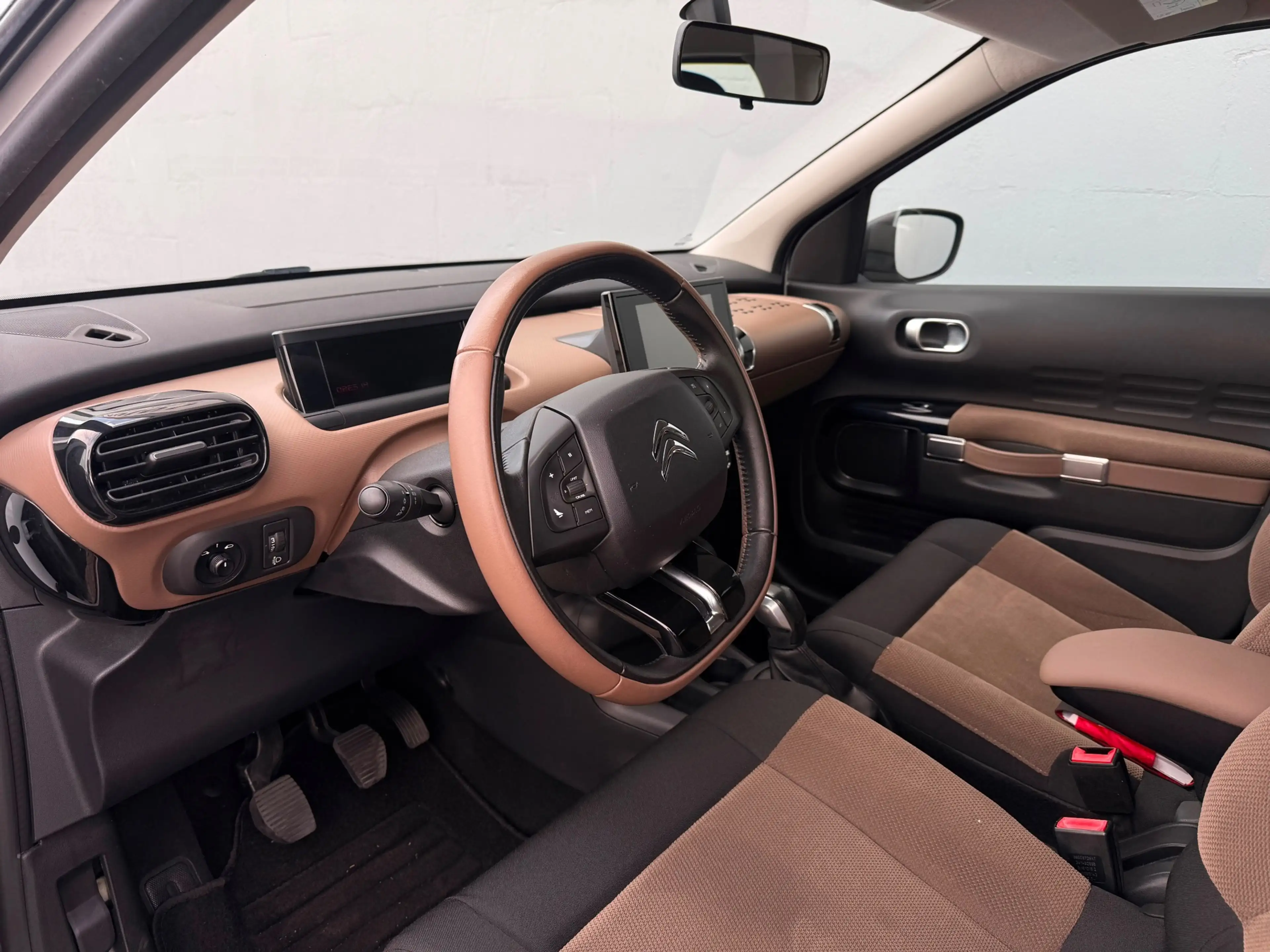 Citroen C4 Cactus 1.2 PureTech Feel - Climate Control — photo 9