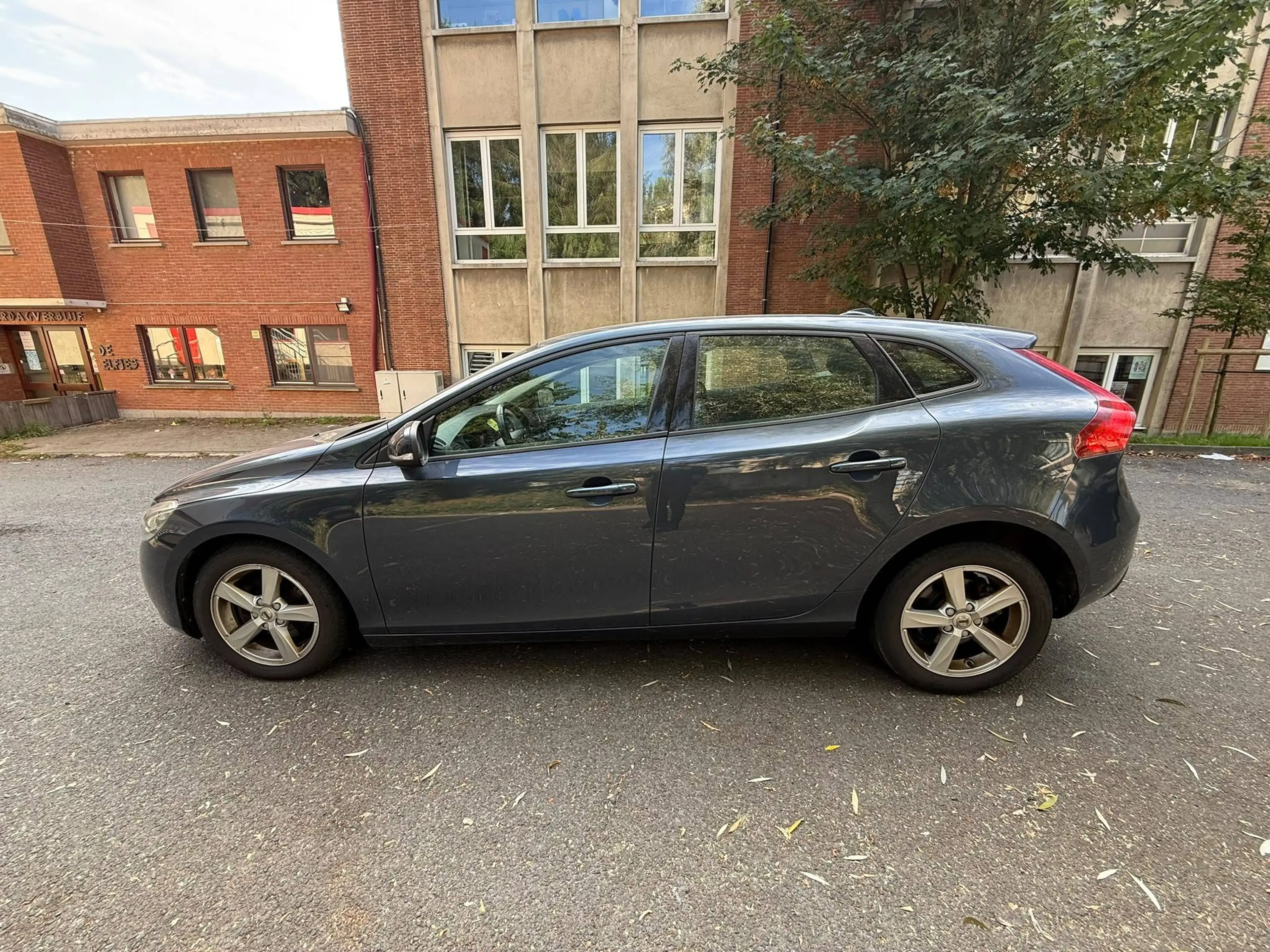 Volvo V40 V40 2.0 D2 Eco Kinetic — photo 5
