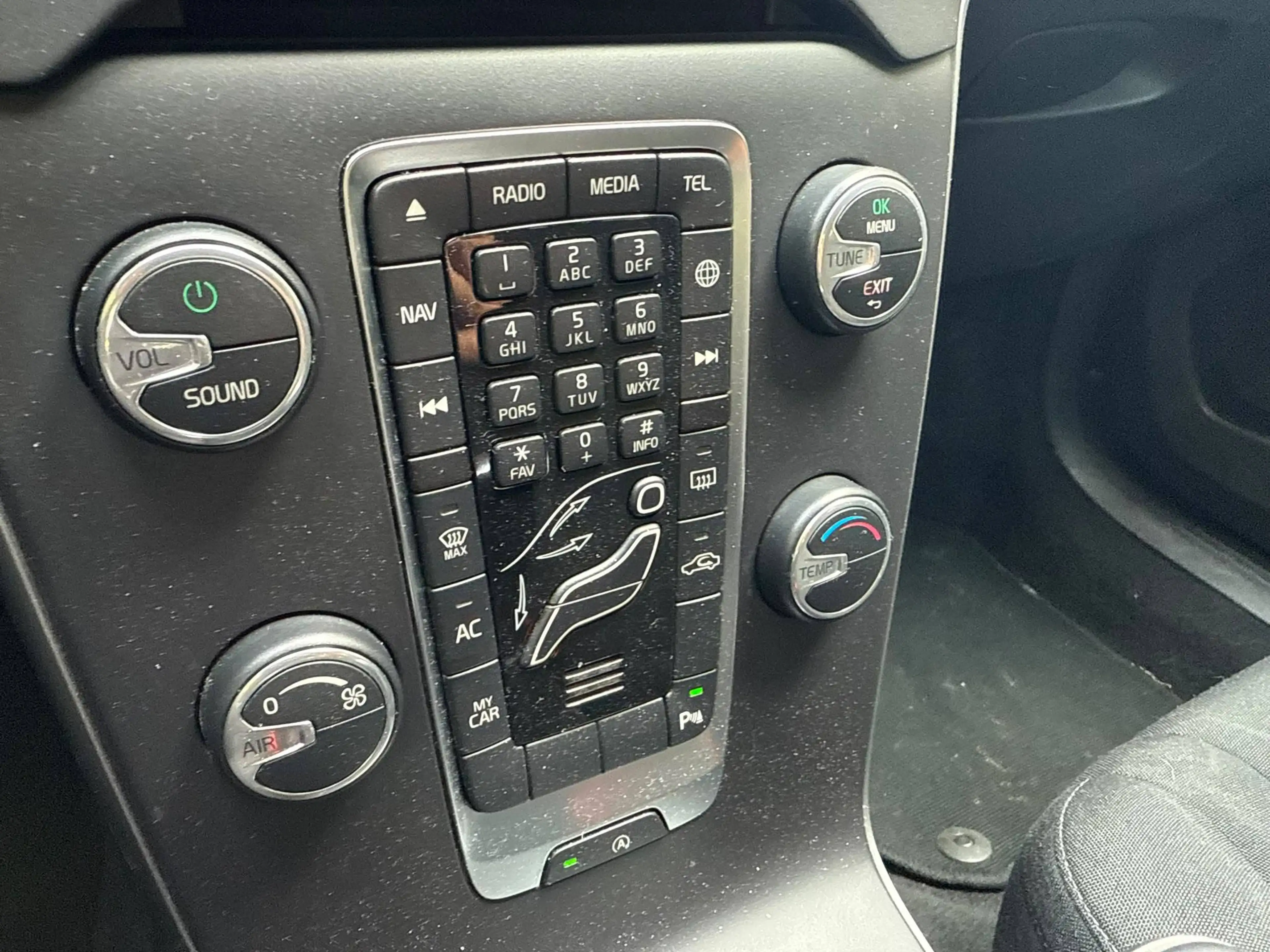 Volvo V40 V40 2.0 D2 Eco Kinetic — photo 15