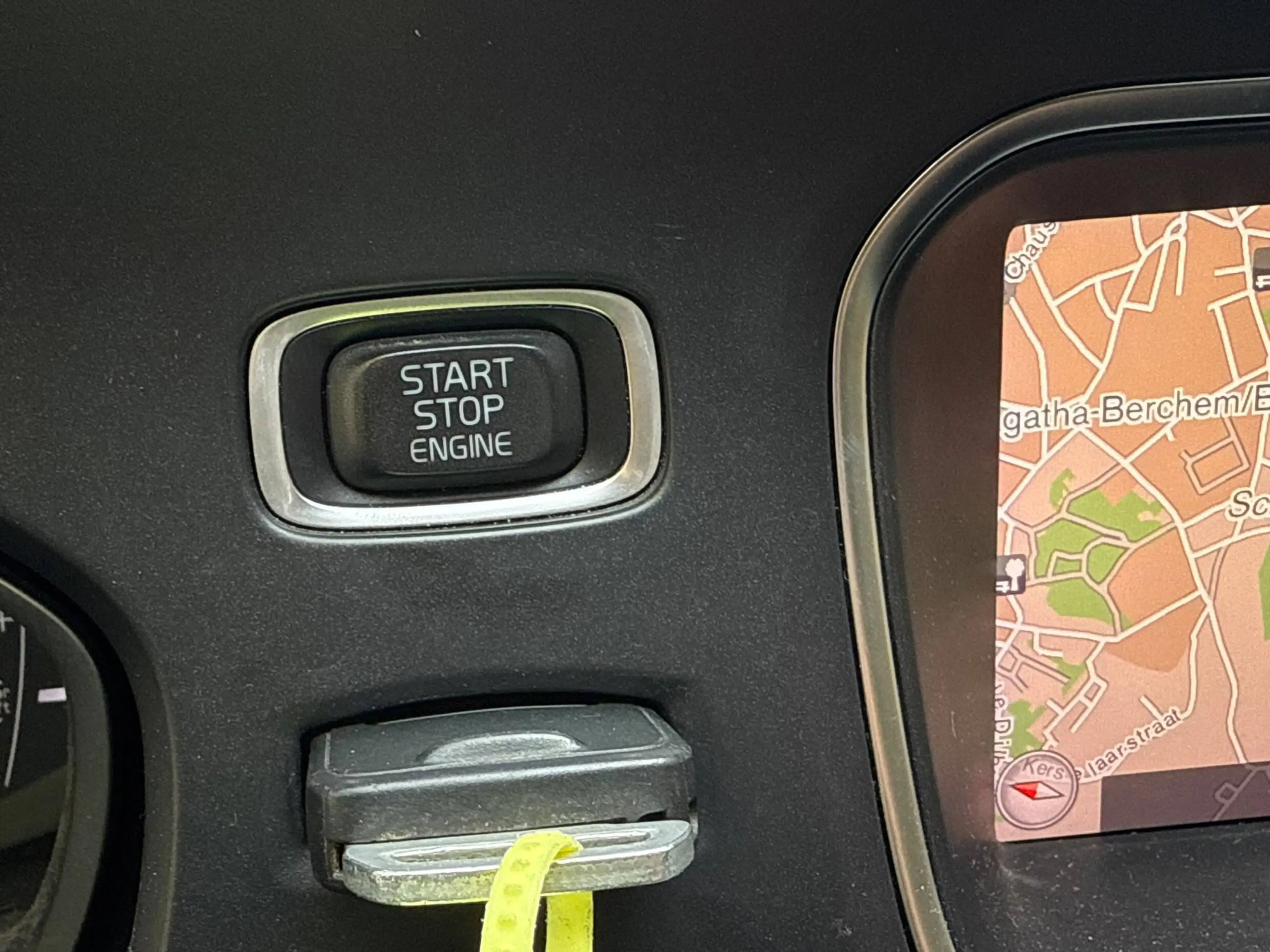 Volvo V40 V40 2.0 D2 Eco Kinetic — photo 14