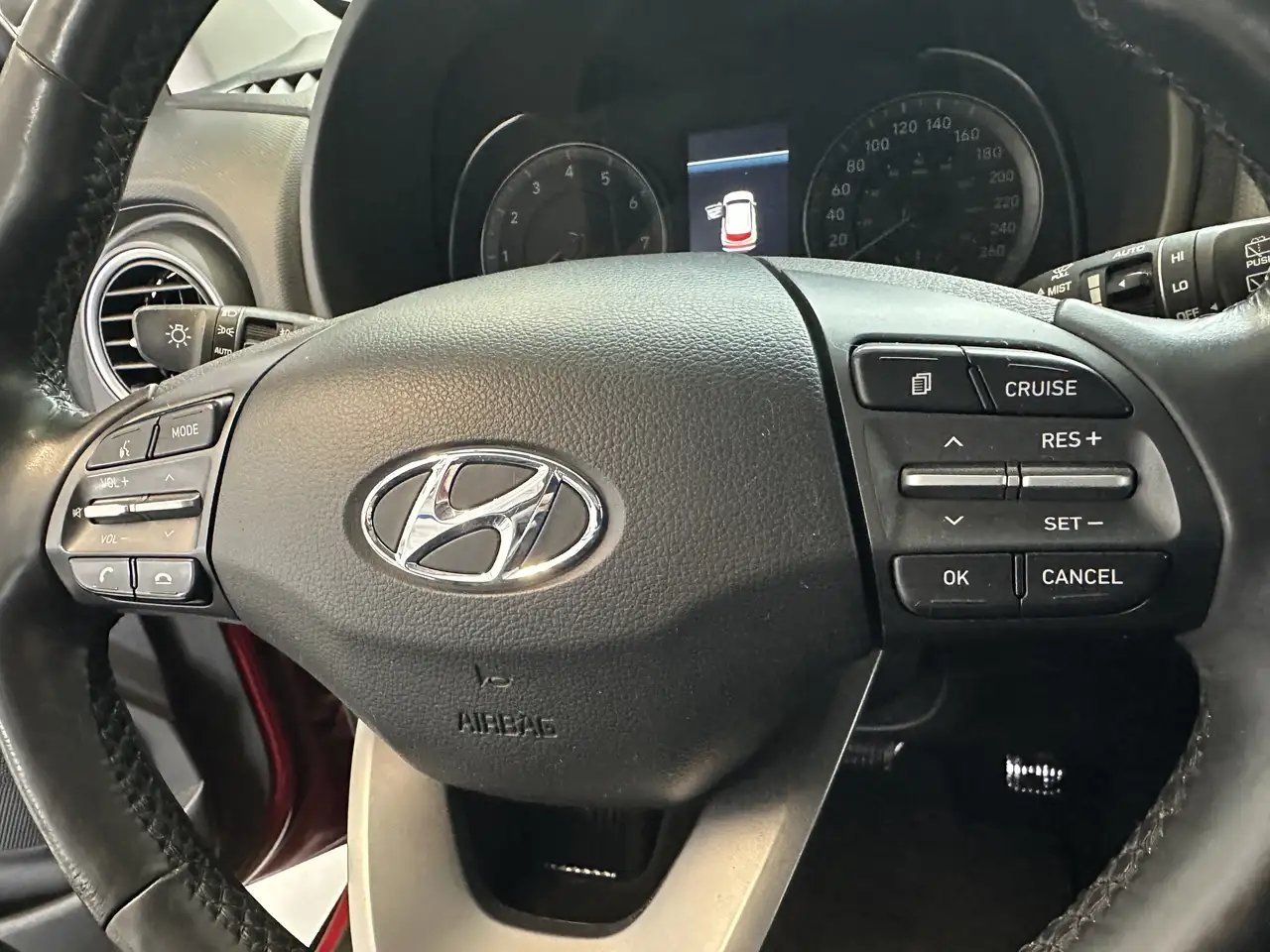 Hyundai KONA снимка Hyundai KONA