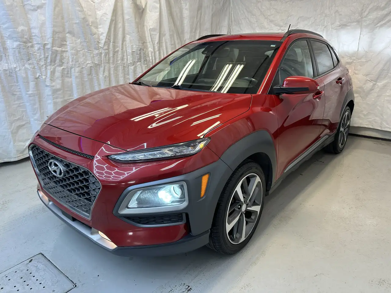 Hyundai KONA снимка Hyundai KONA