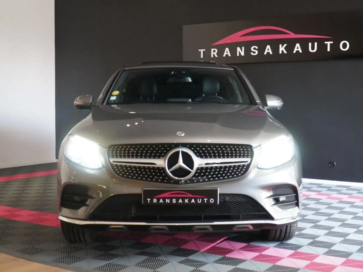 Mercedes-Benz GLC 250 COUPE 250d 9G-Tronic 4Matic Fascination / ENTRETIEN COMPLET Gris - 2
