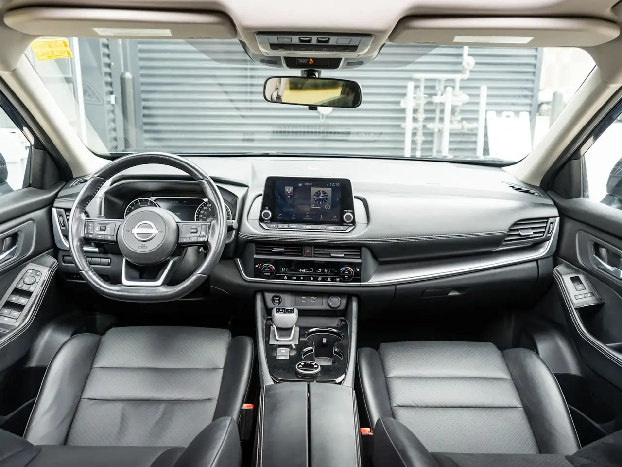 Nissan Rogue снимка Nissan Rogue