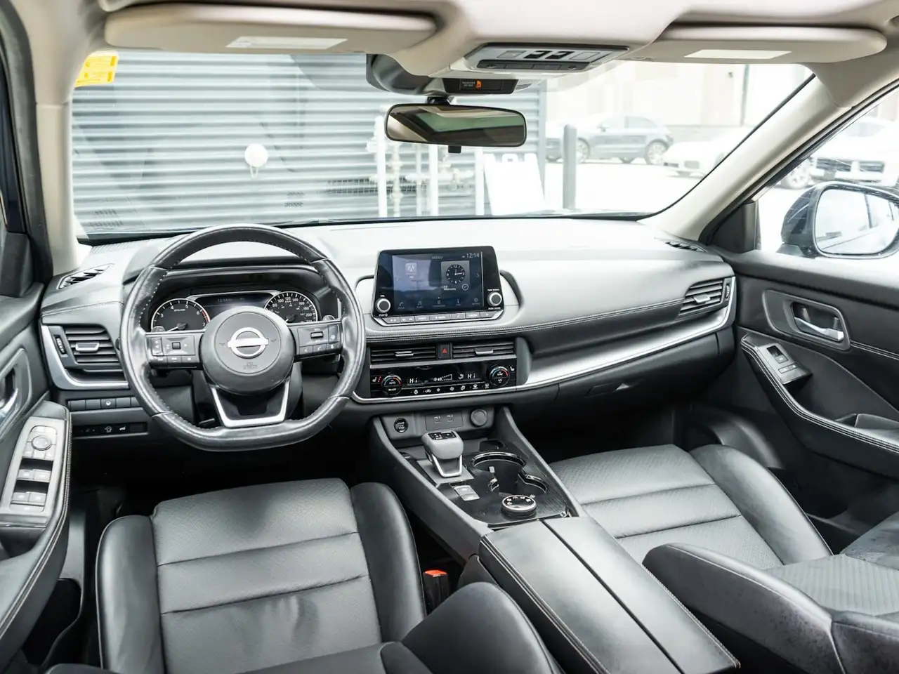 Nissan Rogue снимка Nissan Rogue