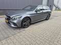 Mercedes-Benz C 300 e AMG 320pk 9G-TRONIC, Trekhaak MOET NU WEG Grijs - thumbnail 1