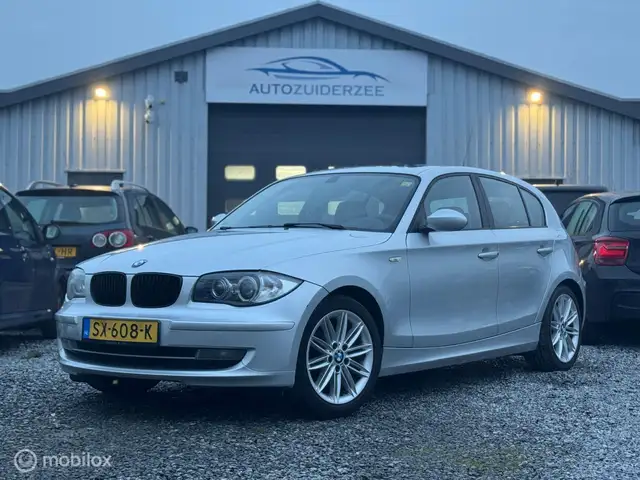 BMW 116 1-serie 116i Executive pano, cruise, climate, xeno