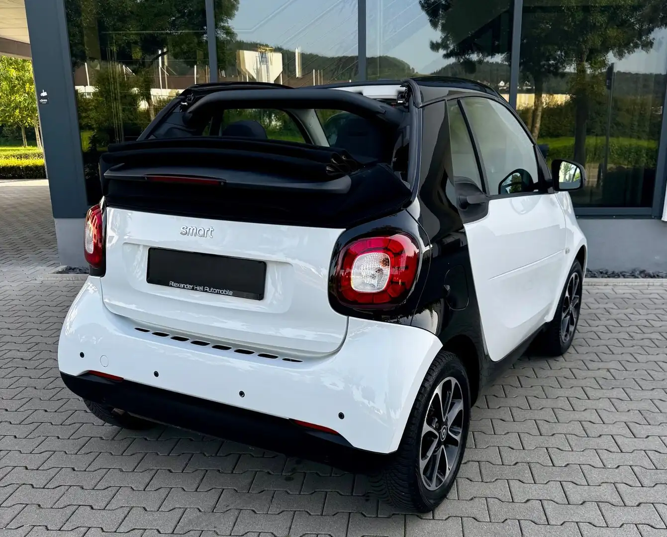 smart forTwo Cabrio*AUTOMAT*SHZ*LED*KLIMA*PDC*ALU*TOP* Negro - 2