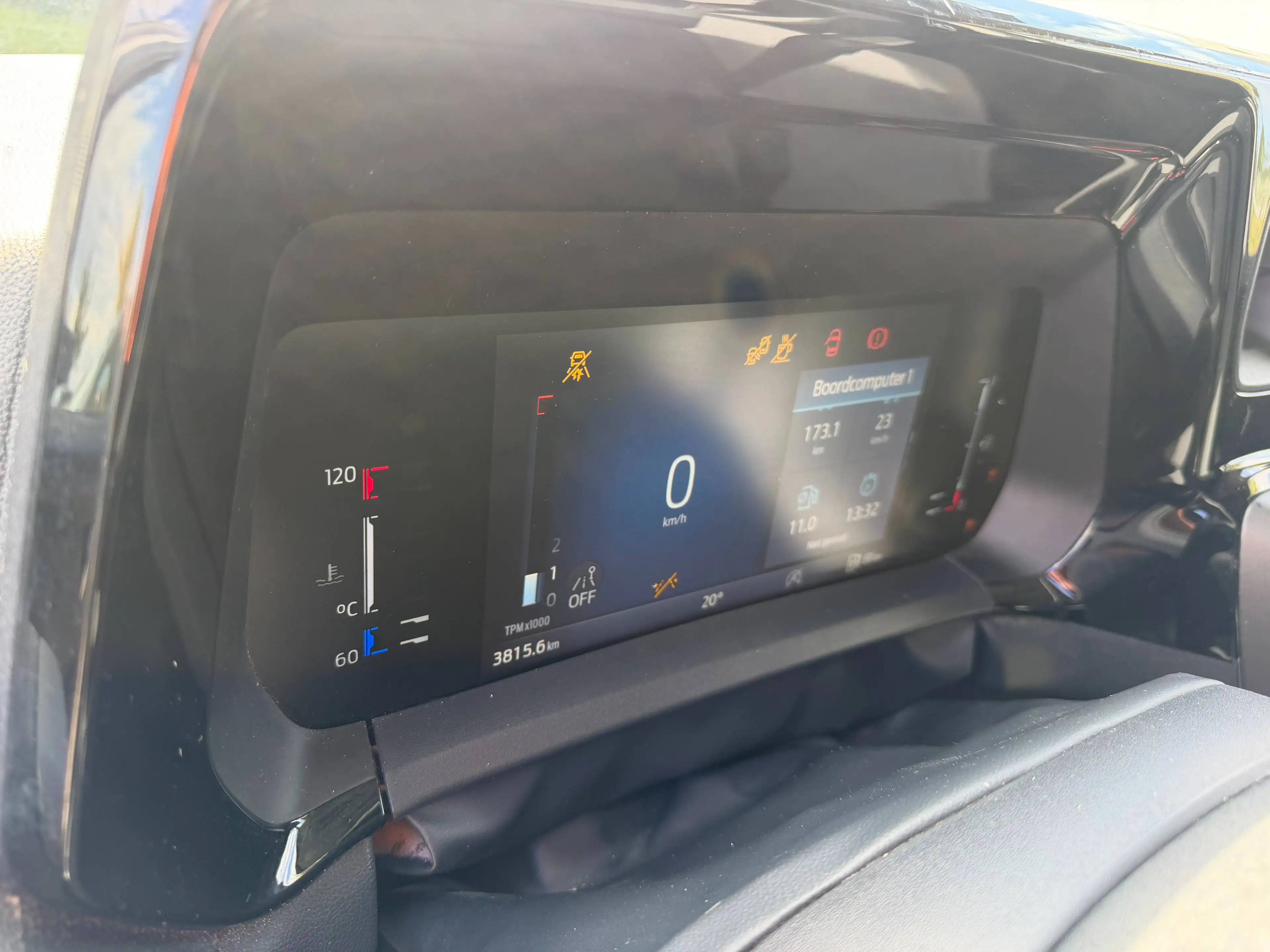 Ford Transit Courier Transit Courier 1.0 EcoBoost Limited Limited — photo 12