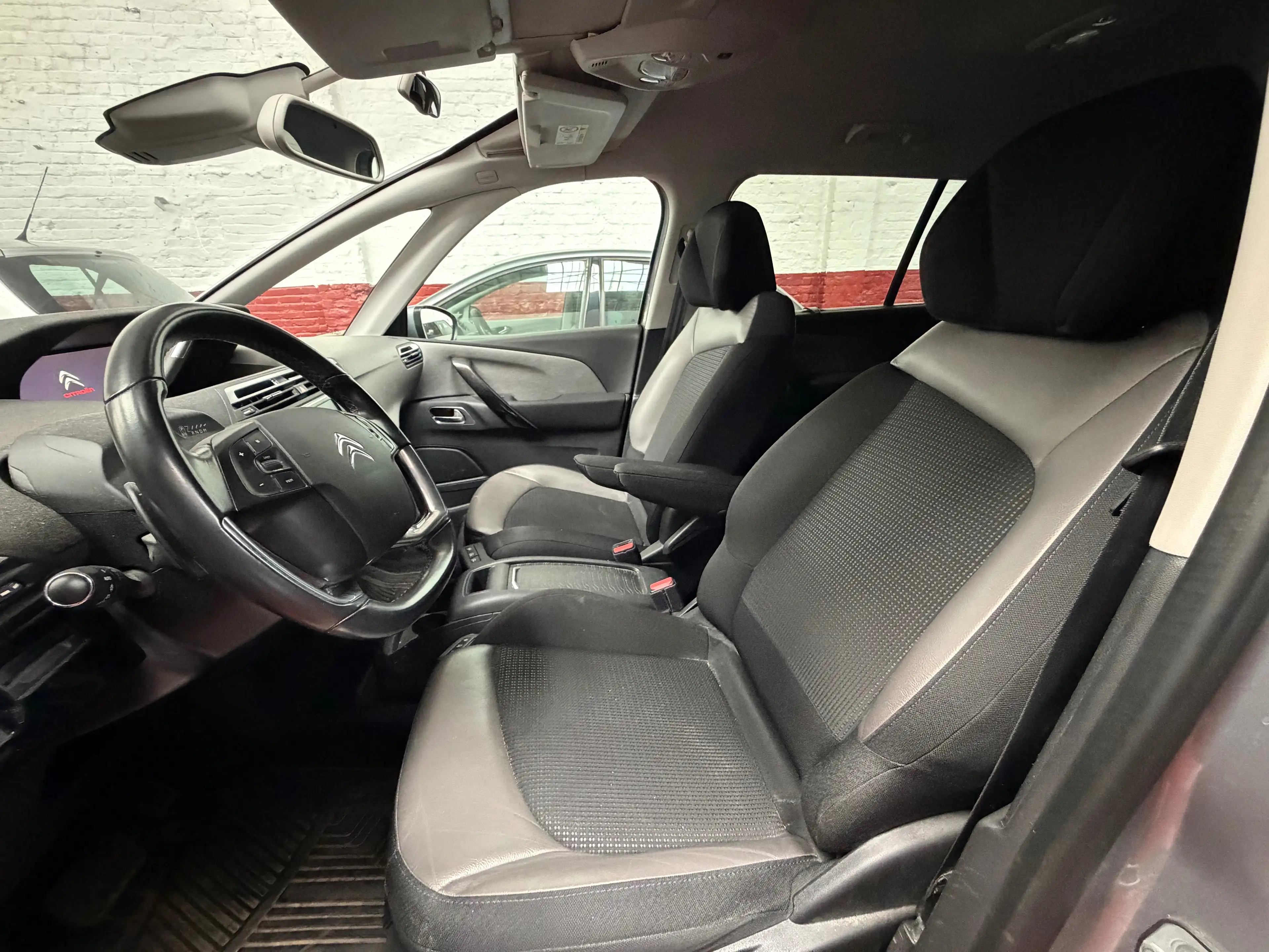 Citroen Grand C4 Picasso Grand C4 Picasso 1.6 Automatique — photo 11