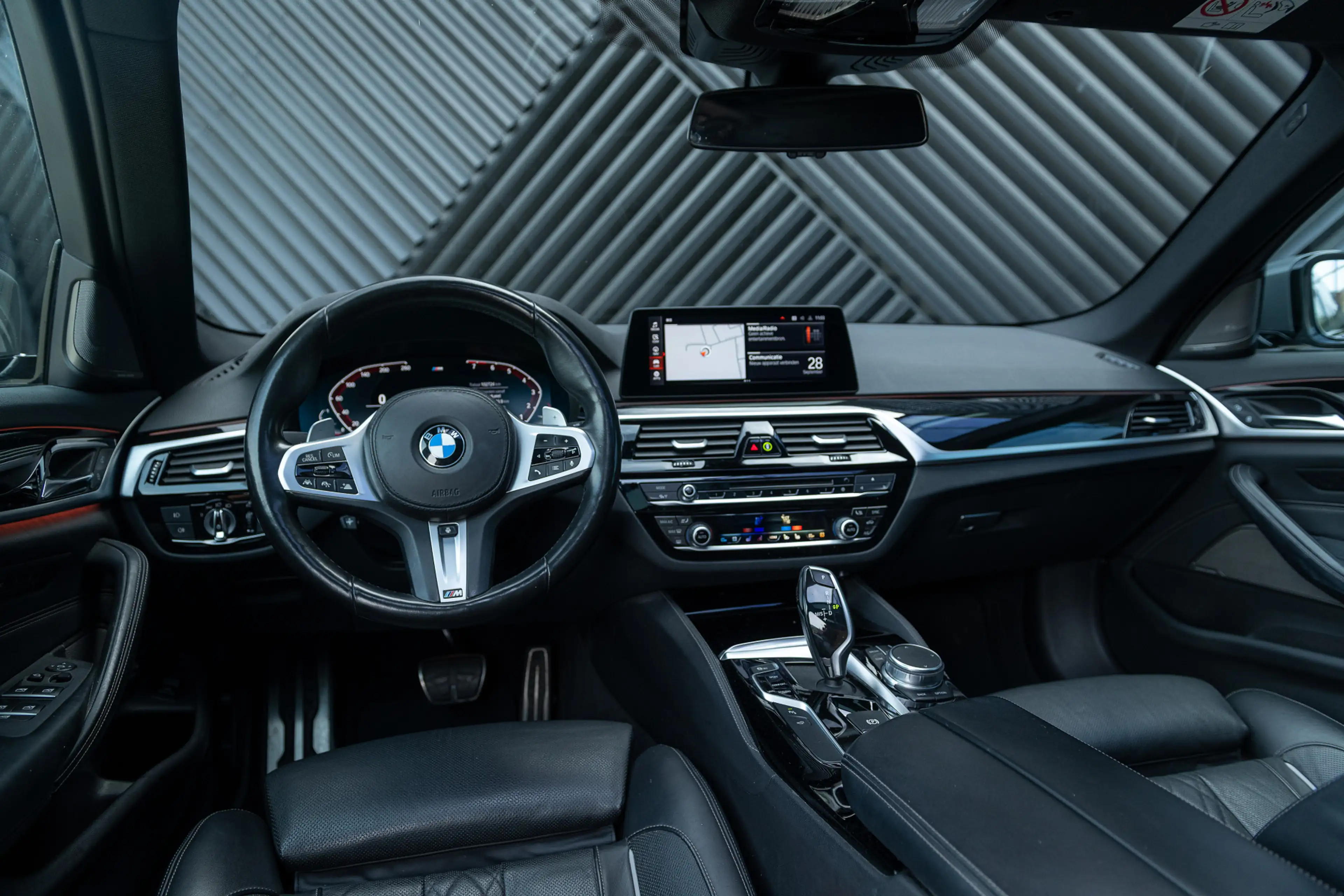 BMW 540 5-serie Touring 540i xDrive M-Sport ACC Pano Harma — photo 7