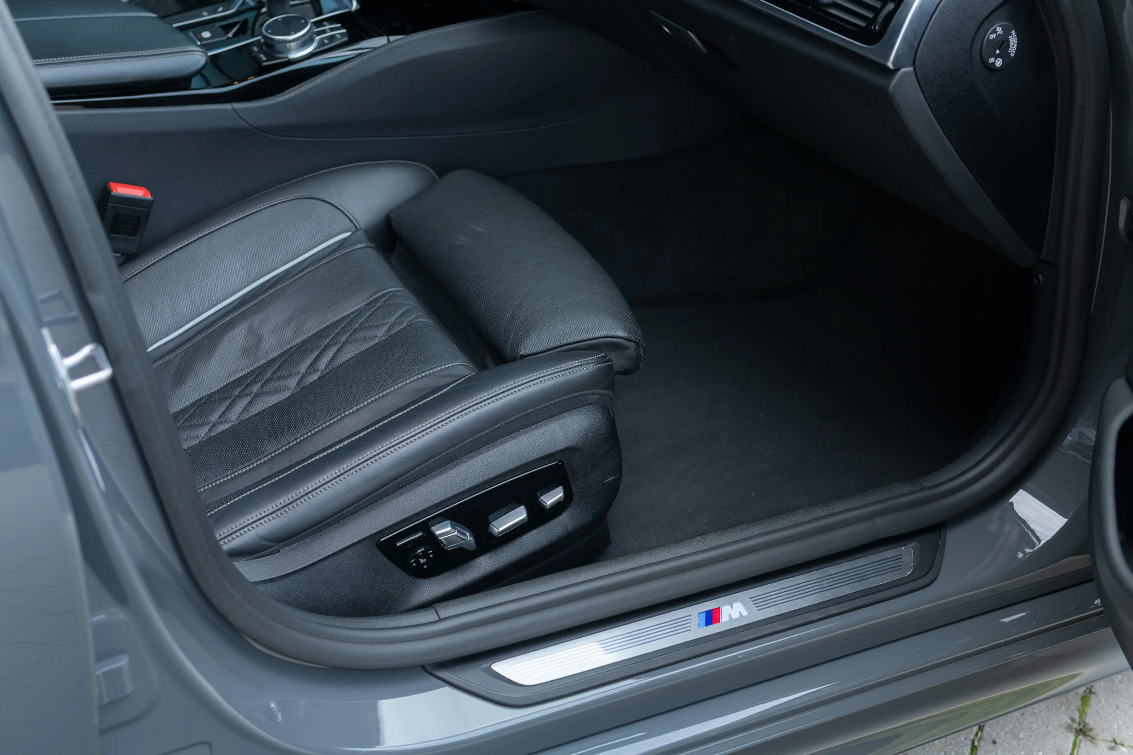 BMW 540 5-serie Touring 540i xDrive M-Sport ACC Pano Harma — photo 25