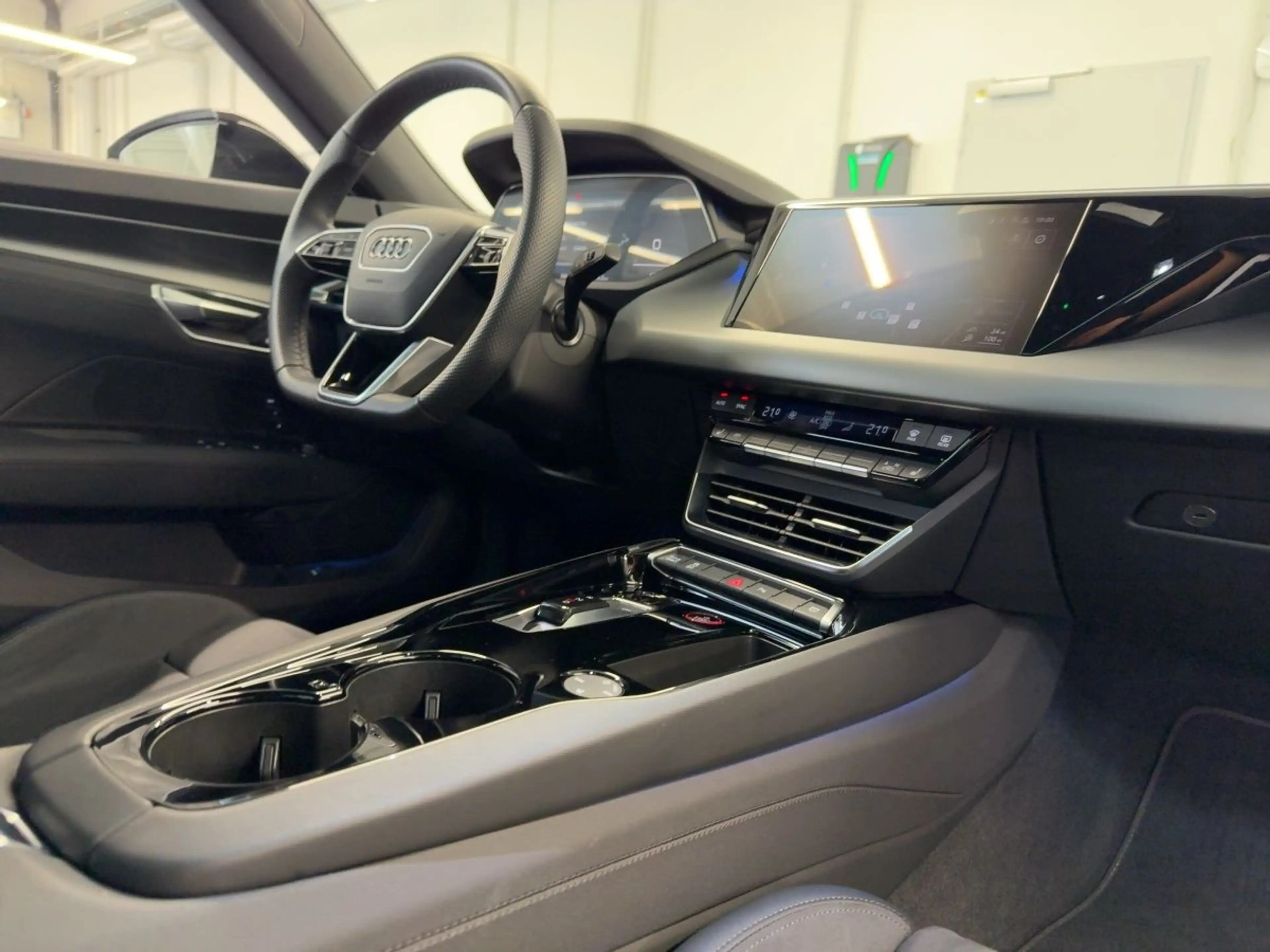 Audi e-tron GT Matrix Standklima Pano Kamera — photo 13