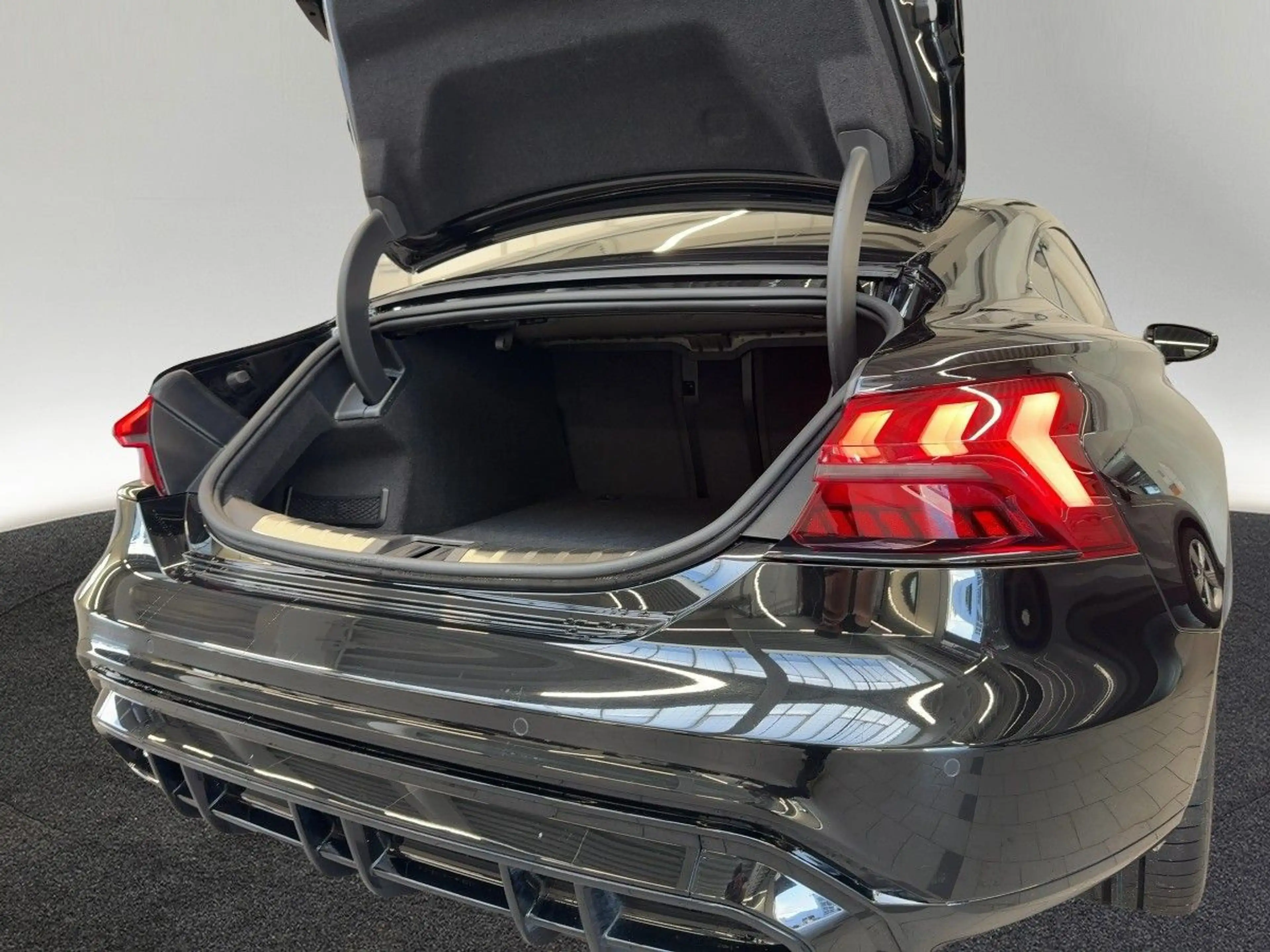 Audi e-tron GT Matrix Standklima Pano Kamera — photo 7