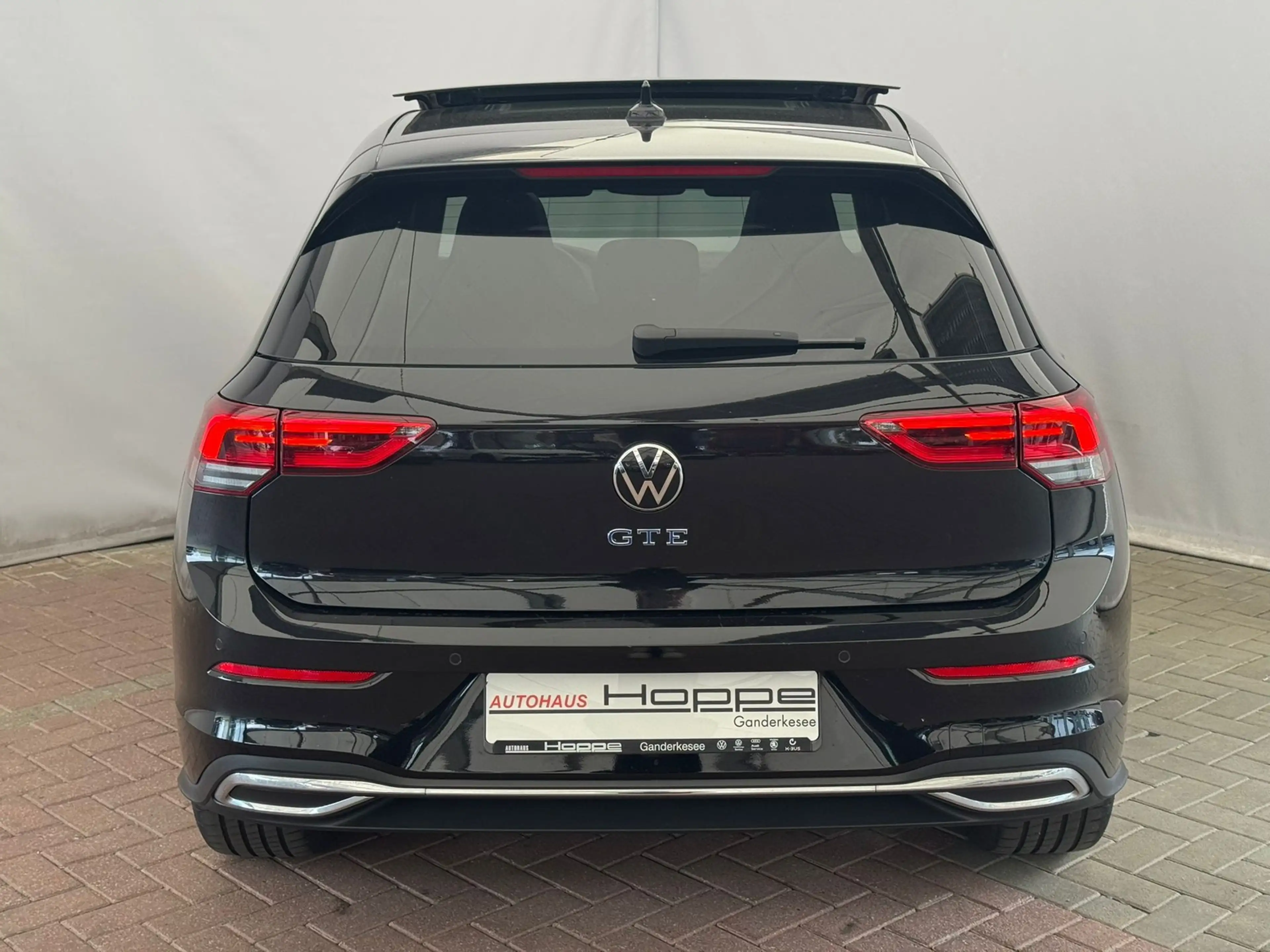 Volkswagen Golf VIII GTE 1.4l eHybrid DSG+AHK+PANO+KAMERA+ACC — photo 22