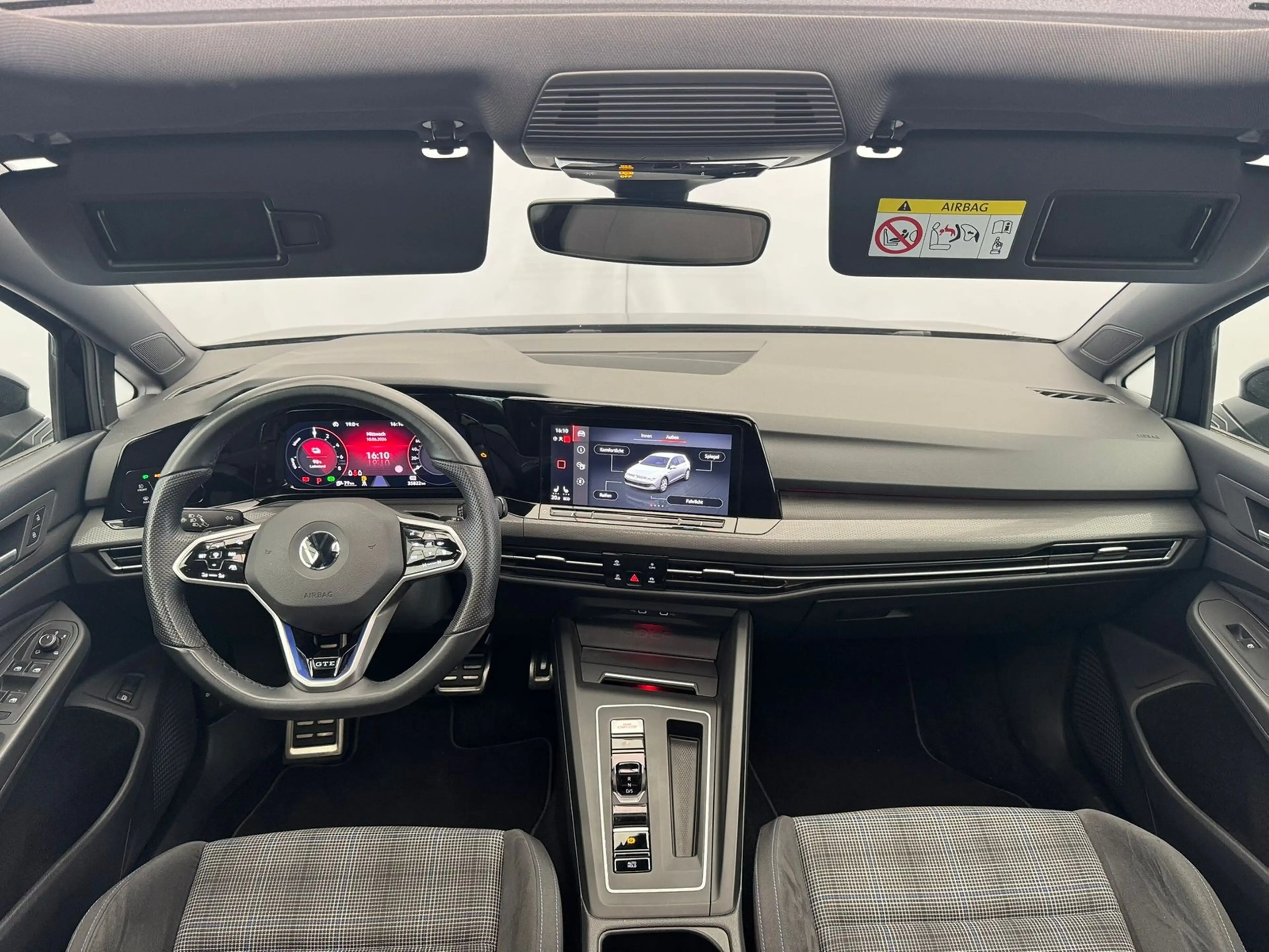 Volkswagen Golf VIII GTE 1.4l eHybrid DSG+AHK+PANO+KAMERA+ACC — photo 2