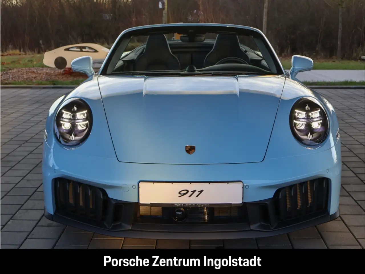 Porsche 992 (911) Carrera 4 GTS Cabriolet SurroundView Innodri 13