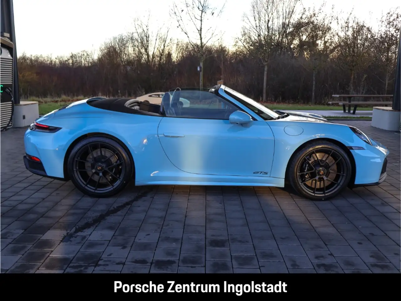 Porsche 992 (911) Carrera 4 GTS Cabriolet SurroundView Innodri 11
