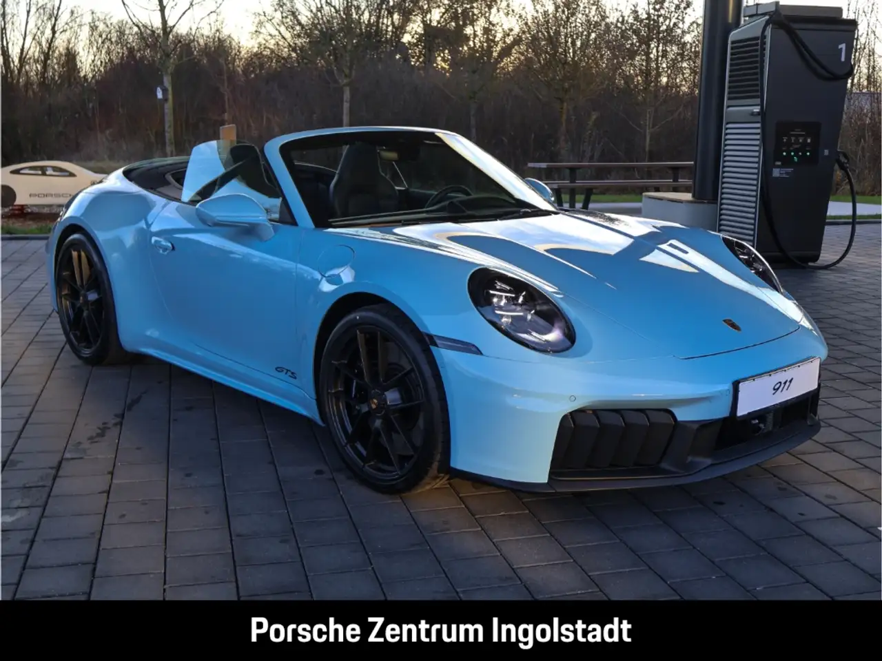 Porsche 992 (911) Carrera 4 GTS Cabriolet SurroundView Innodri 12