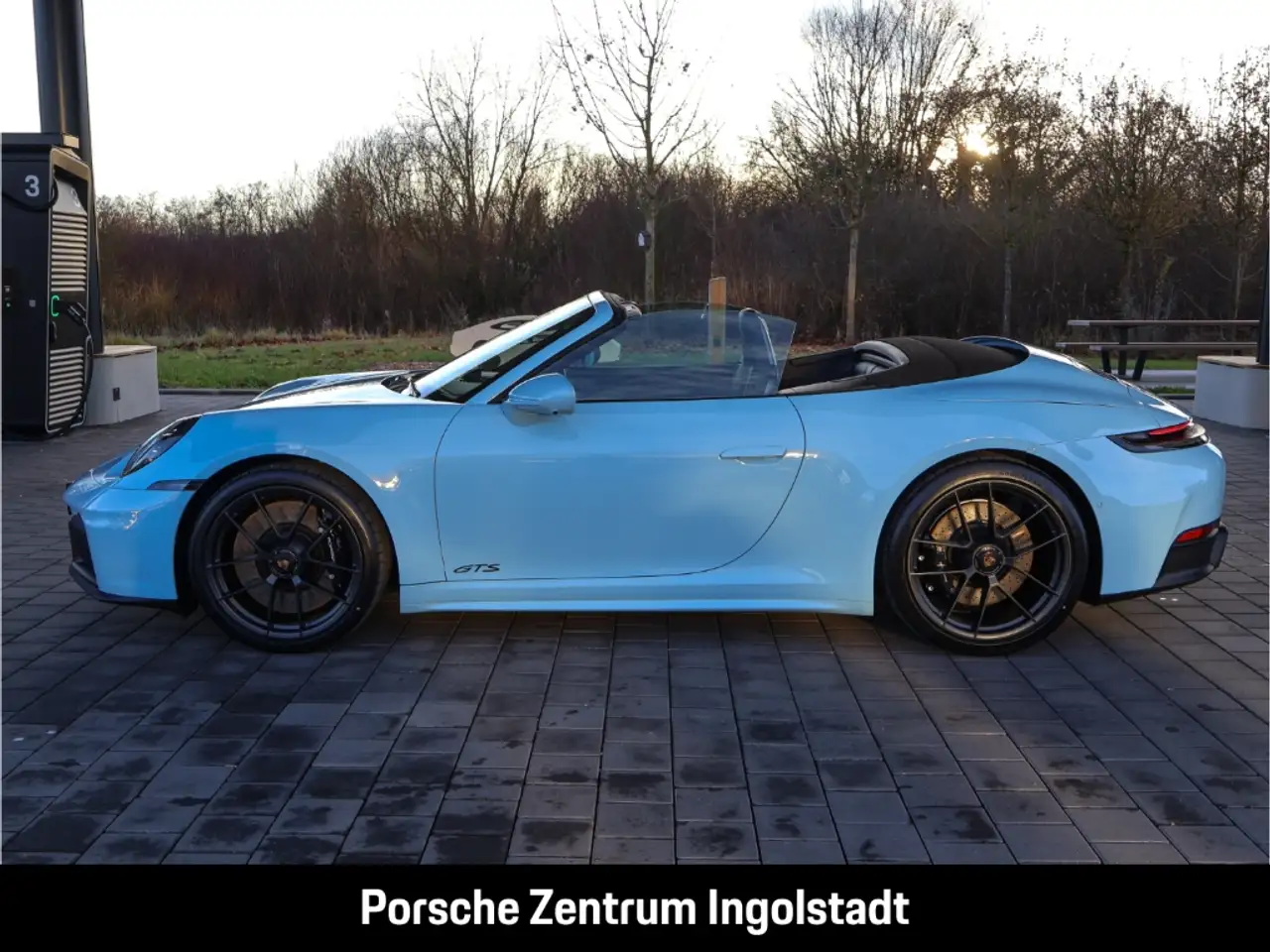 Porsche 992 (911) Carrera 4 GTS Cabriolet SurroundView Innodri 2