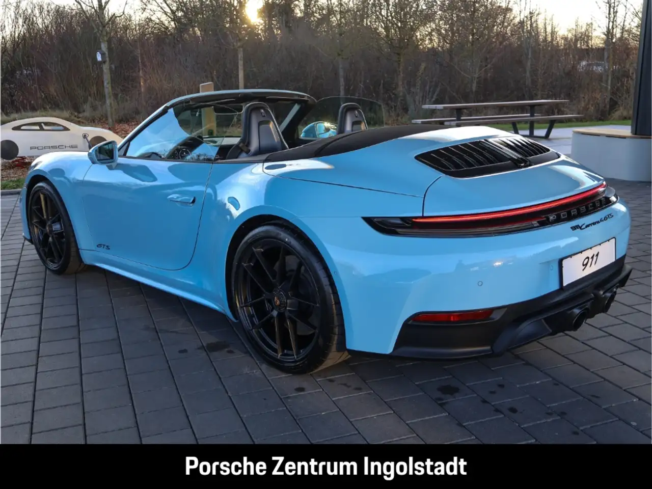 Porsche 992 (911) Carrera 4 GTS Cabriolet SurroundView Innodri 3